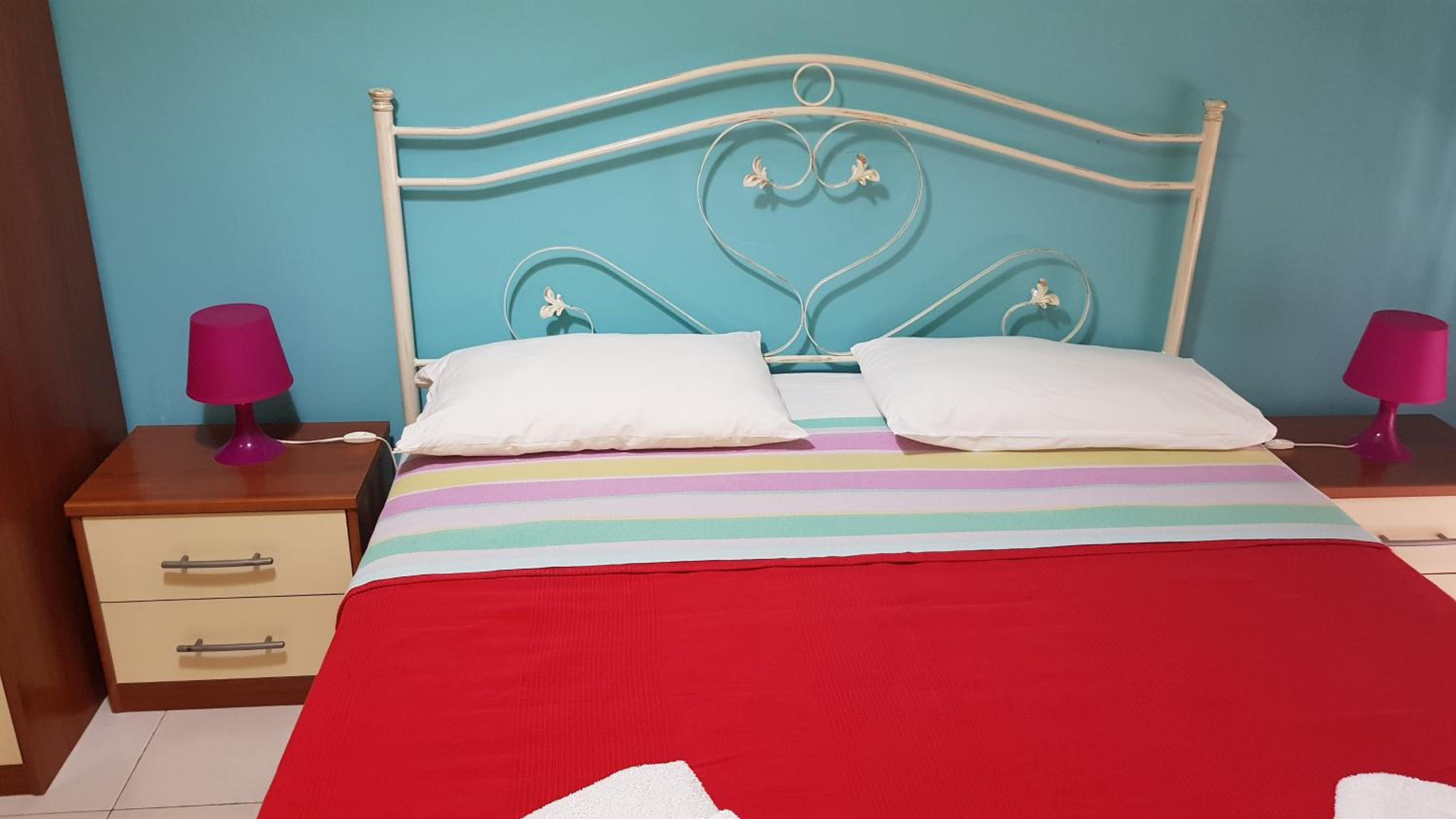 Double Room with Private External Bathroom photo 2