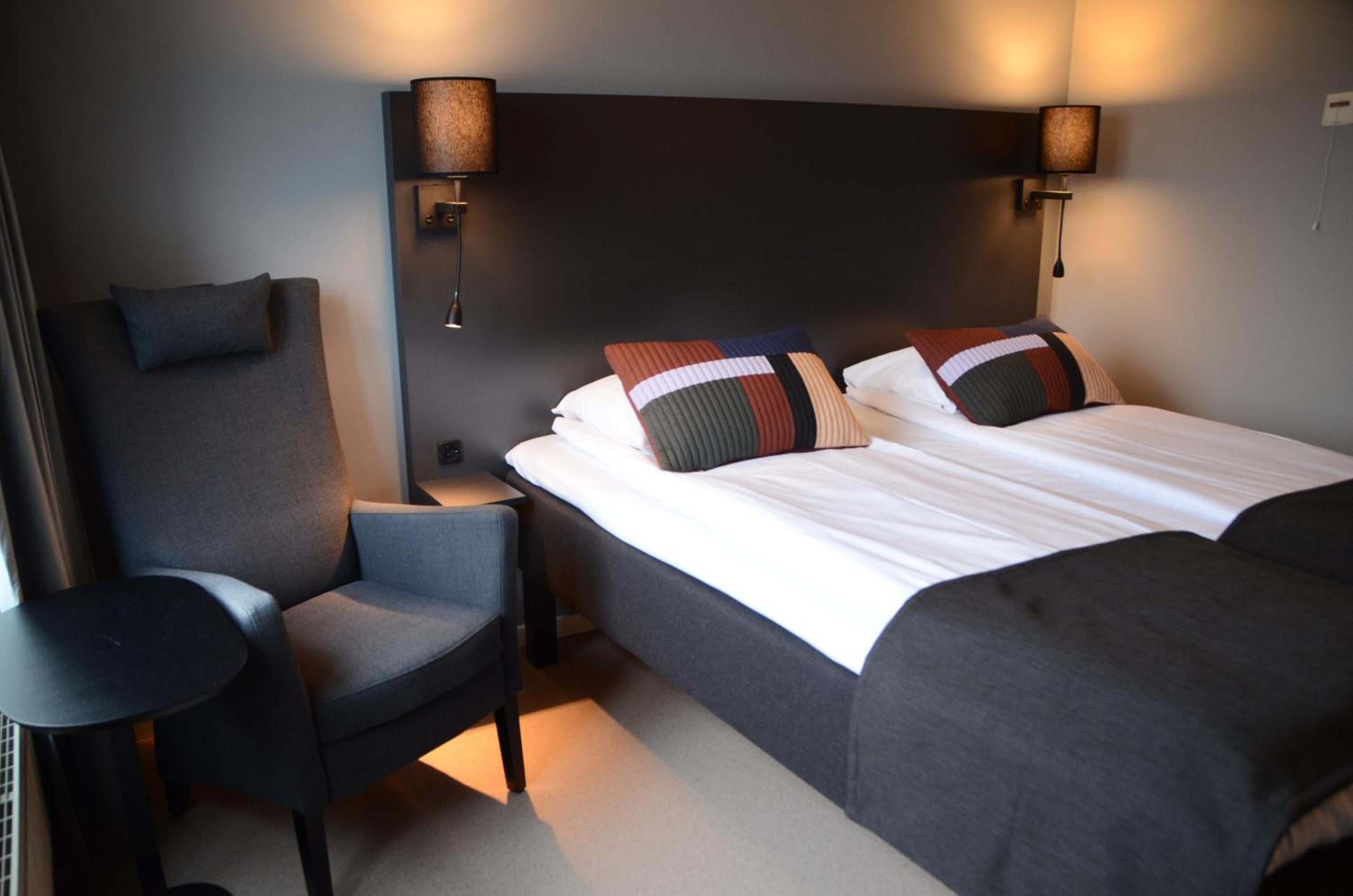 Twin Room - Photo 5