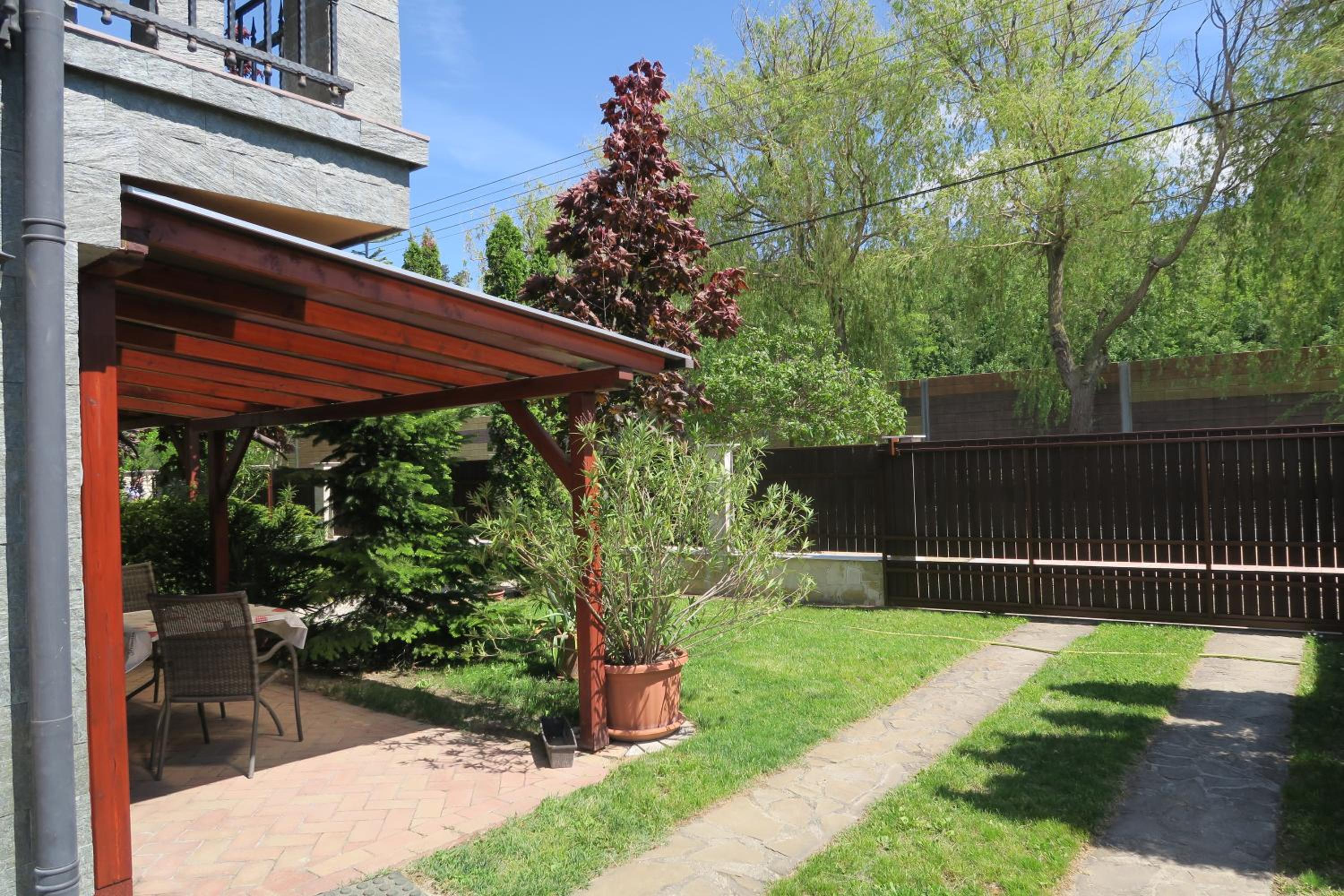Double Room with Garden View photo 2