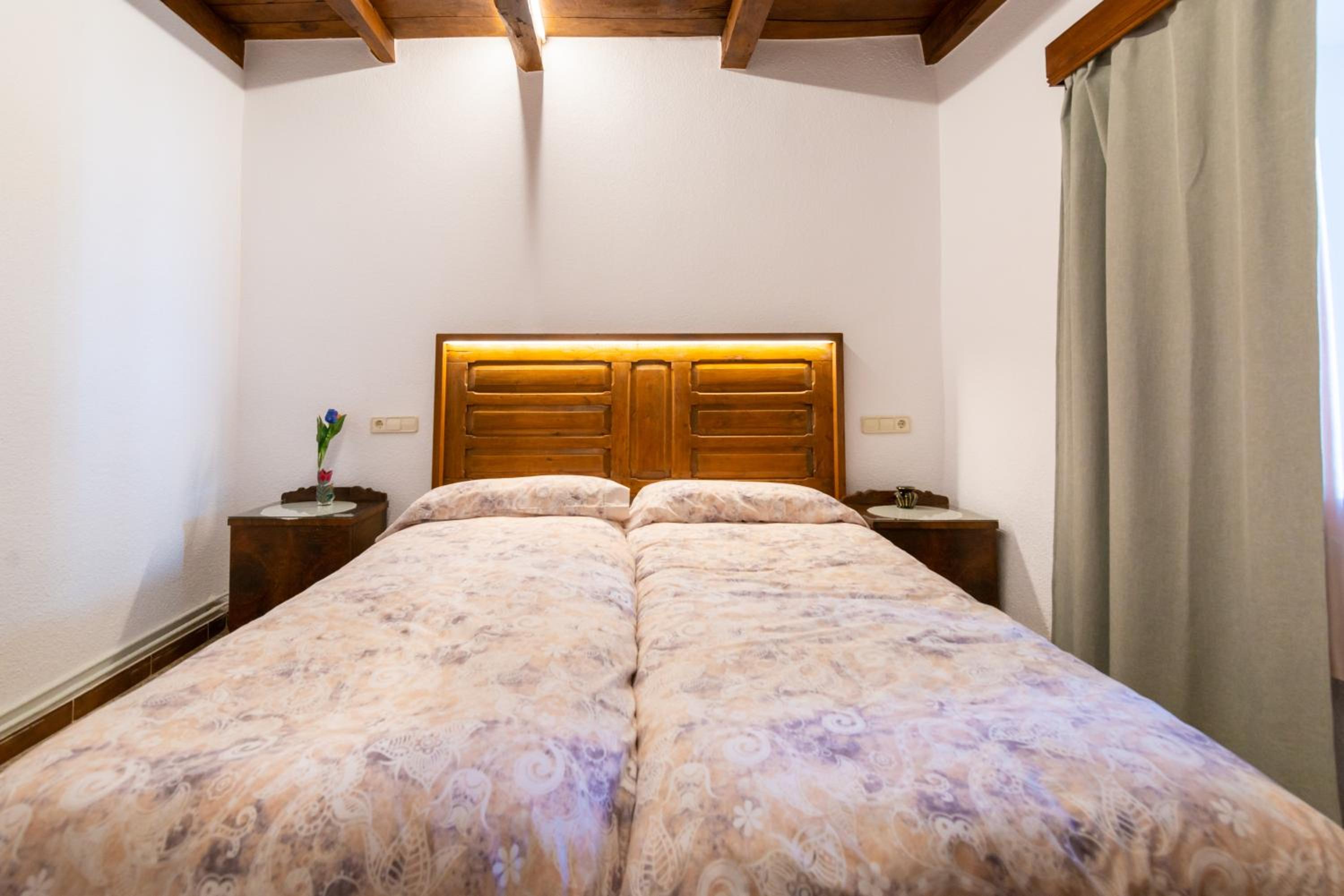 Three-Bedroom House - Photo 12