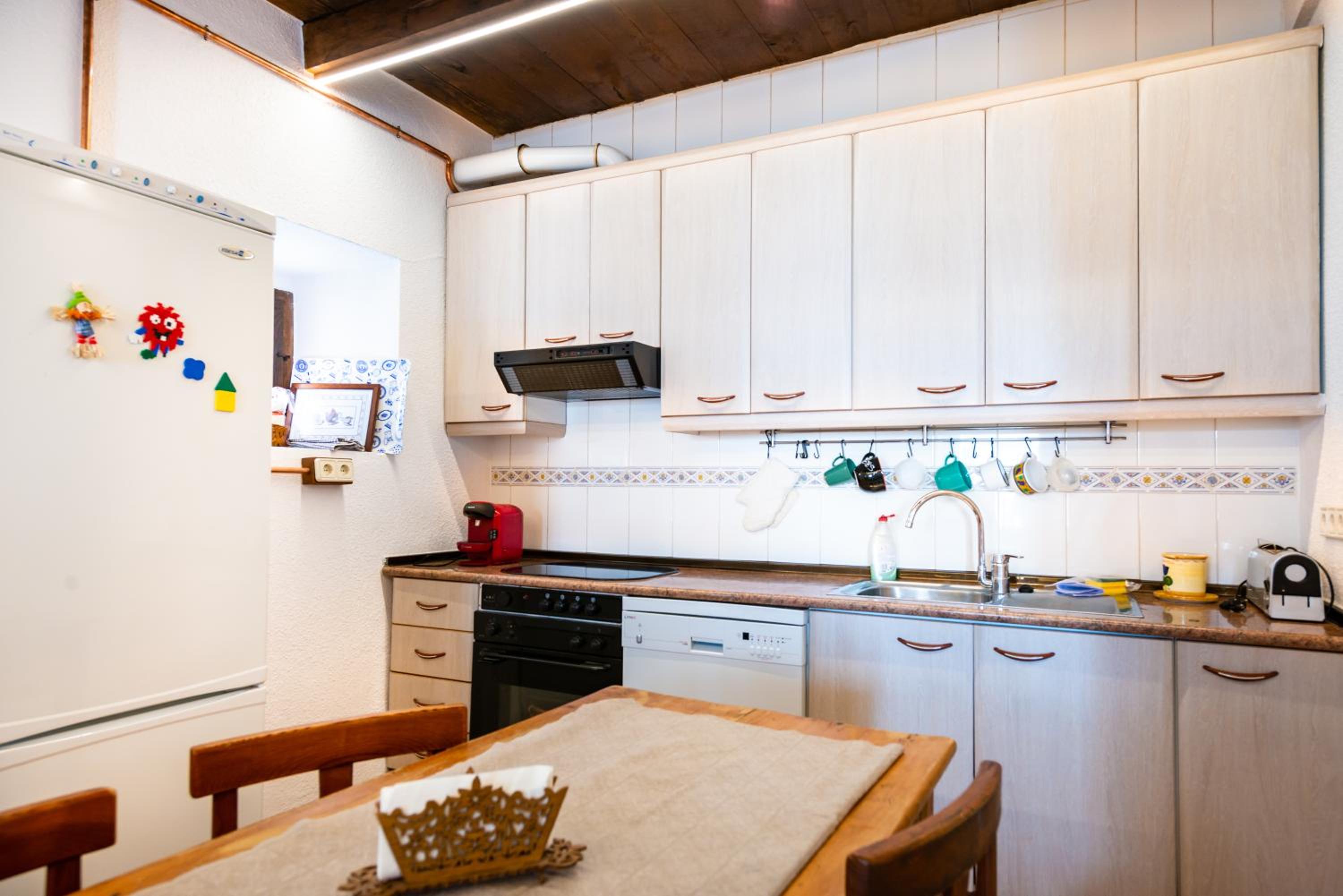 Three-Bedroom House - Photo 4