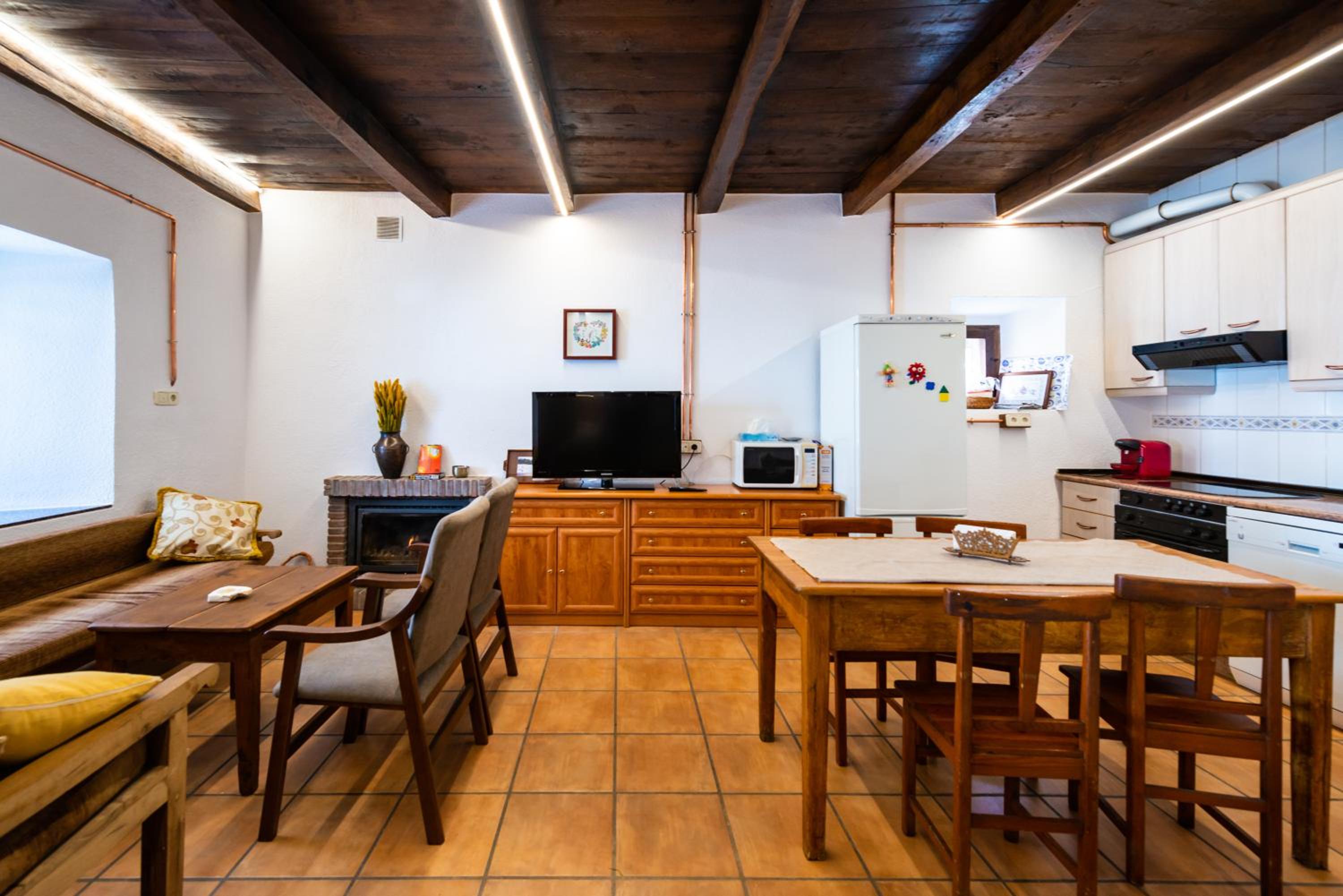 Three-Bedroom House - Photo 15