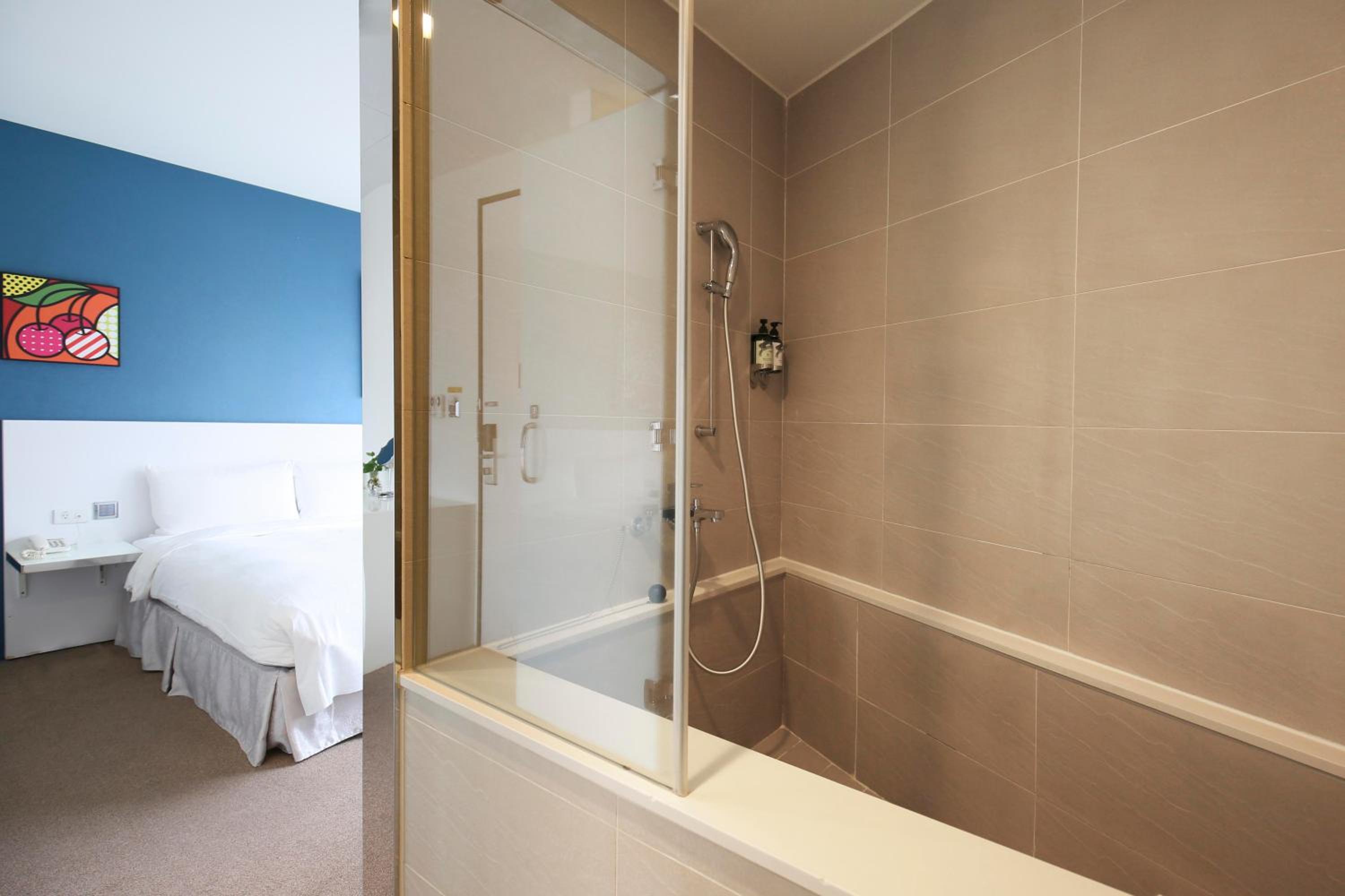 Deluxe Double Room photo 3
