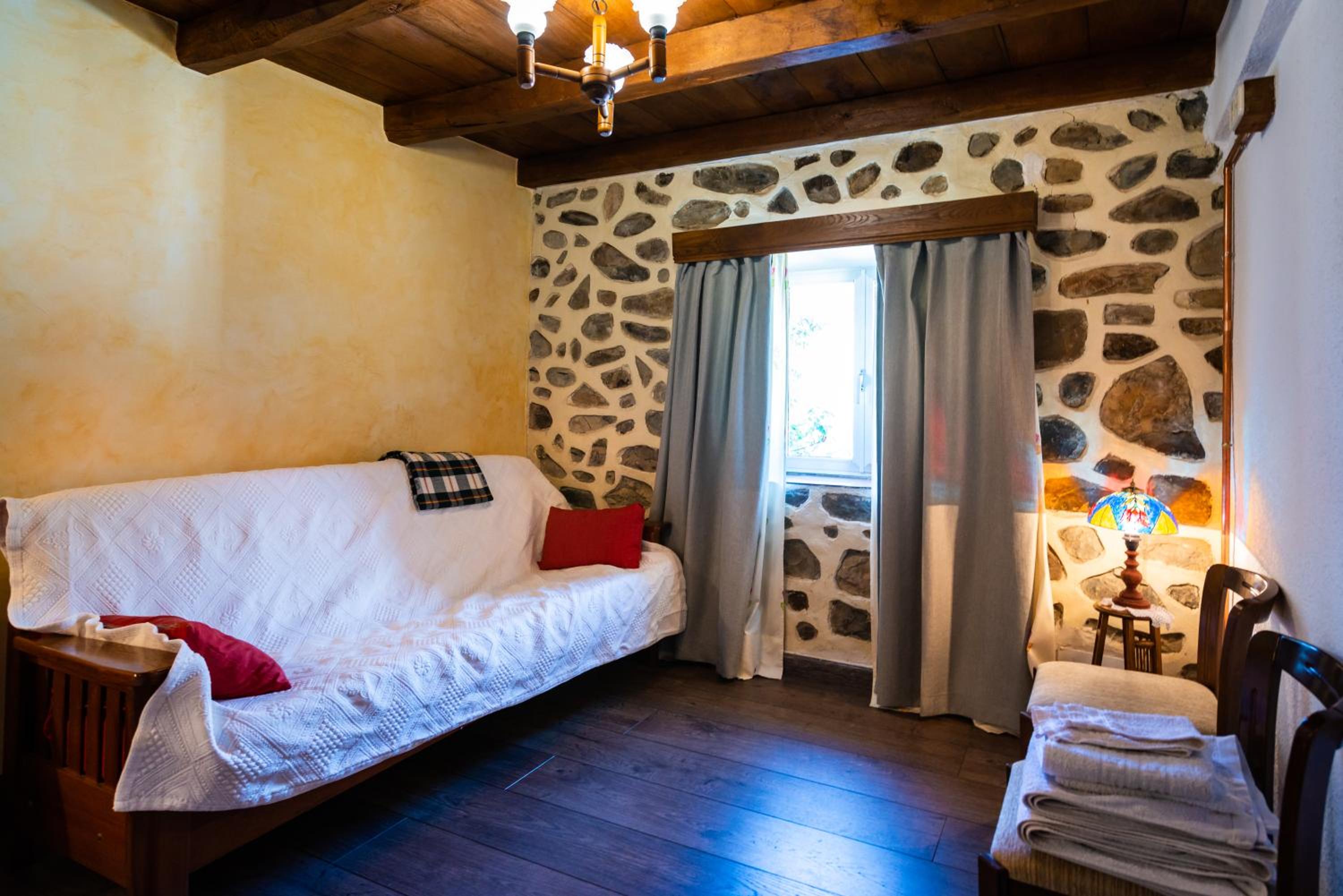 Three-Bedroom House - Photo 5