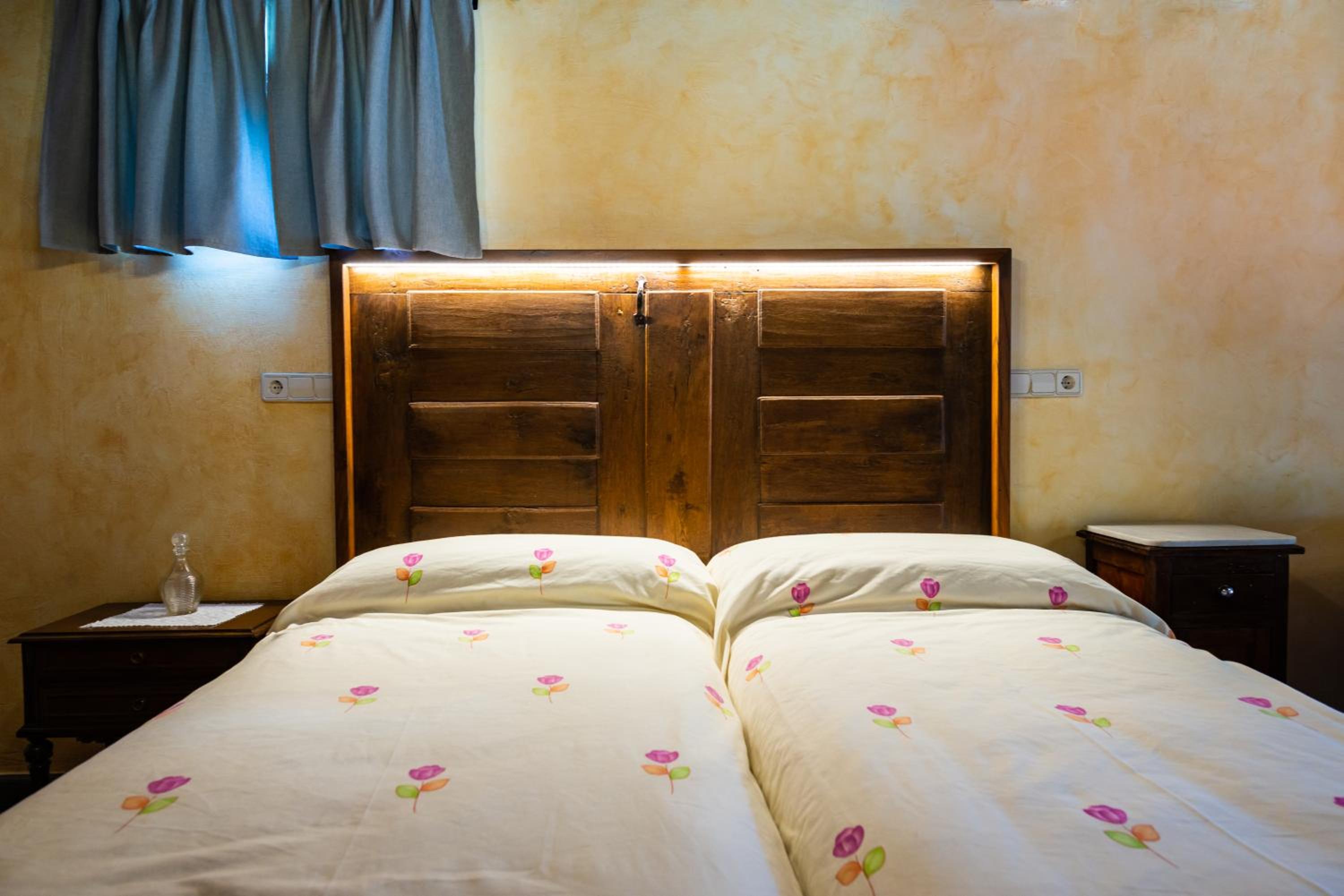 Three-Bedroom House - Photo 20
