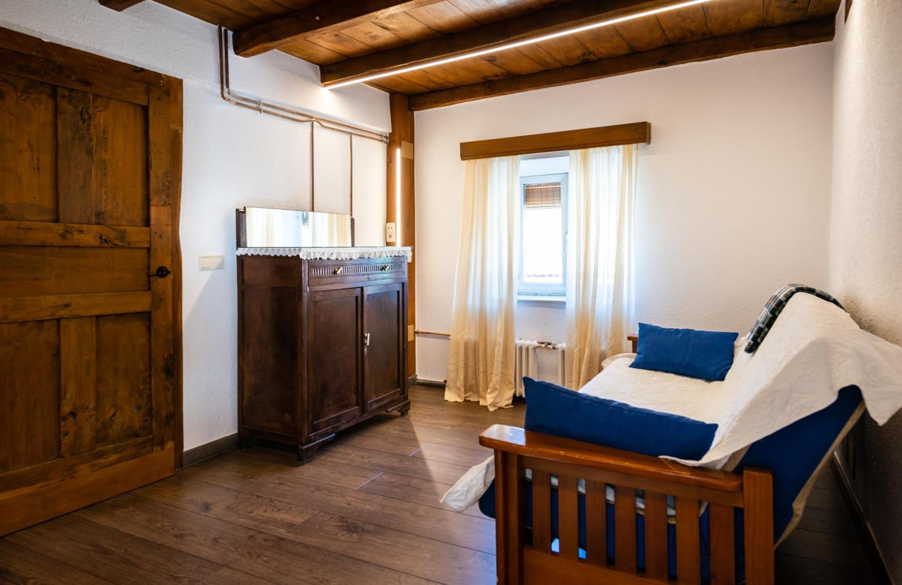 Three-Bedroom House - Photo 16