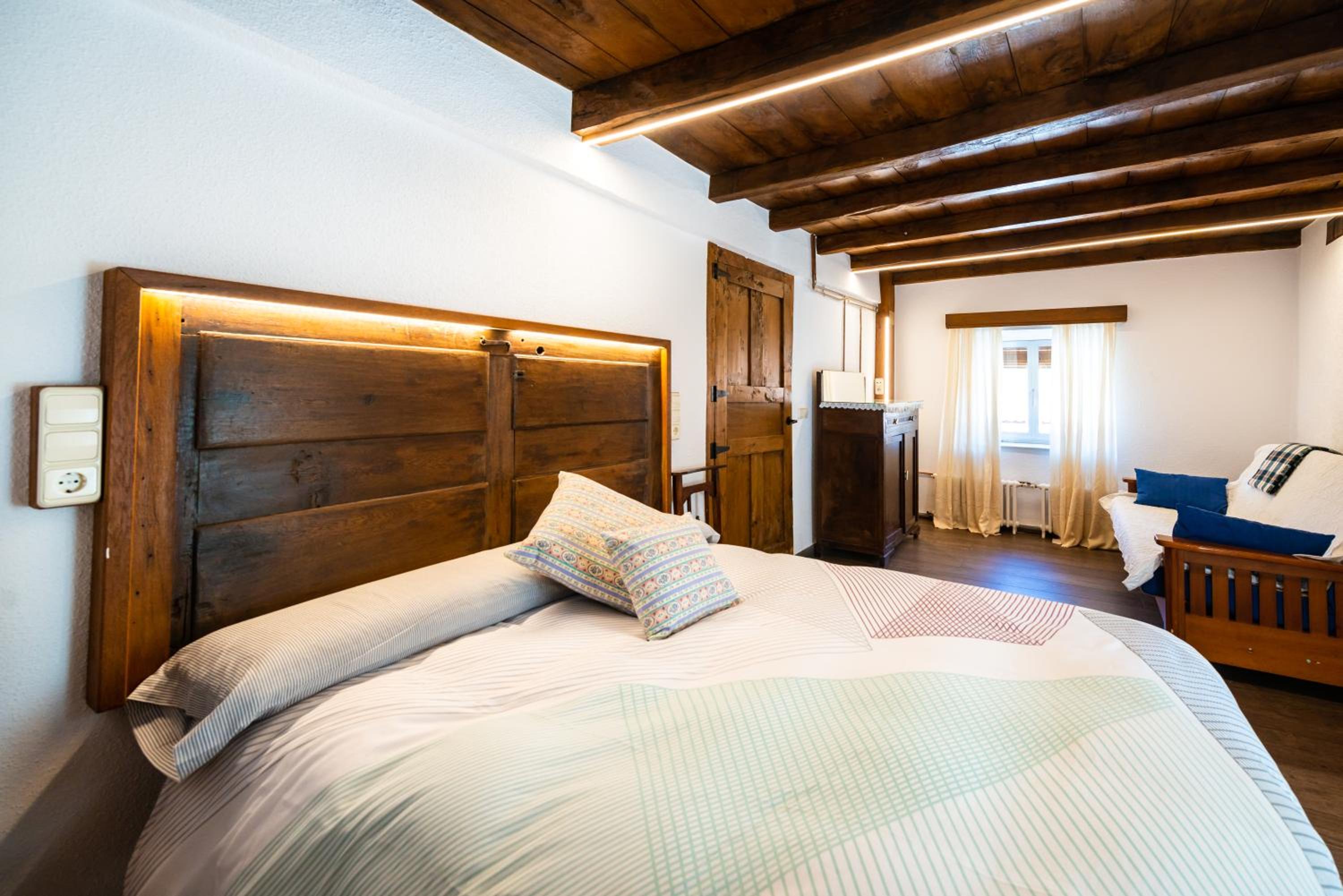 Three-Bedroom House - Photo 1