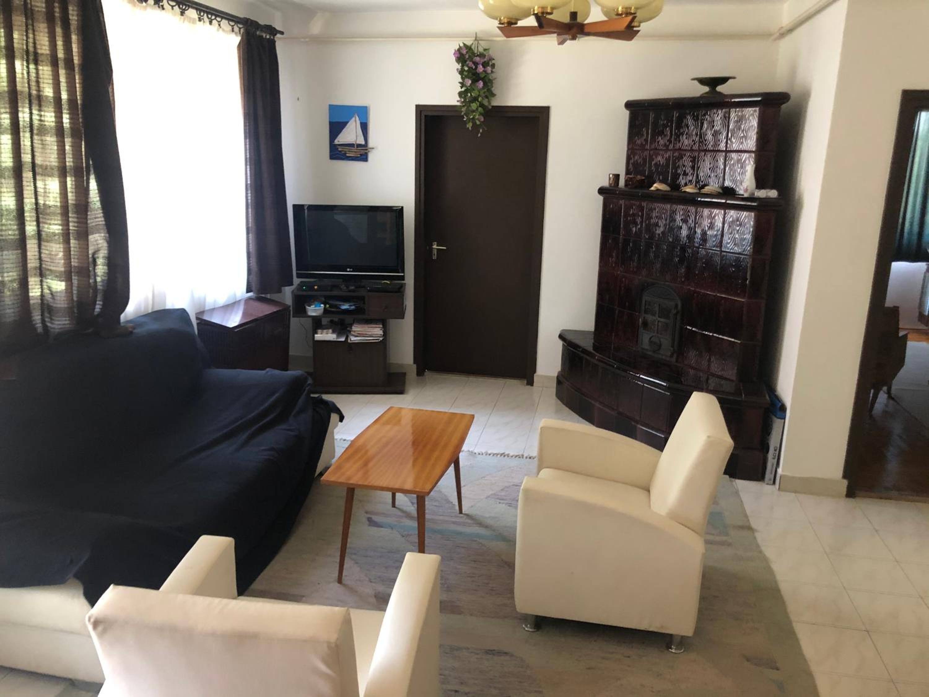 Apartment photo 3
