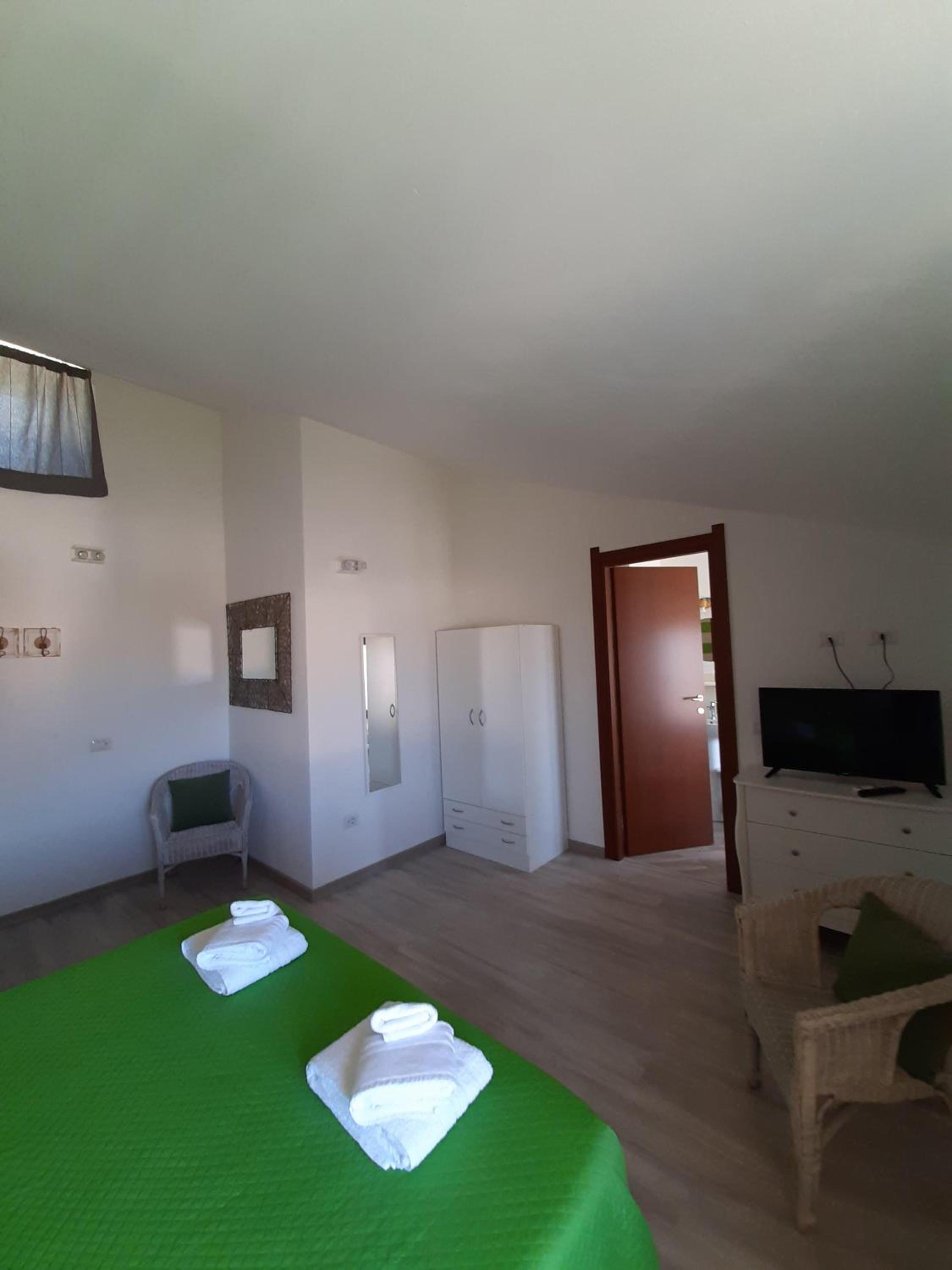 Deluxe Double Room with Sea View photo 3