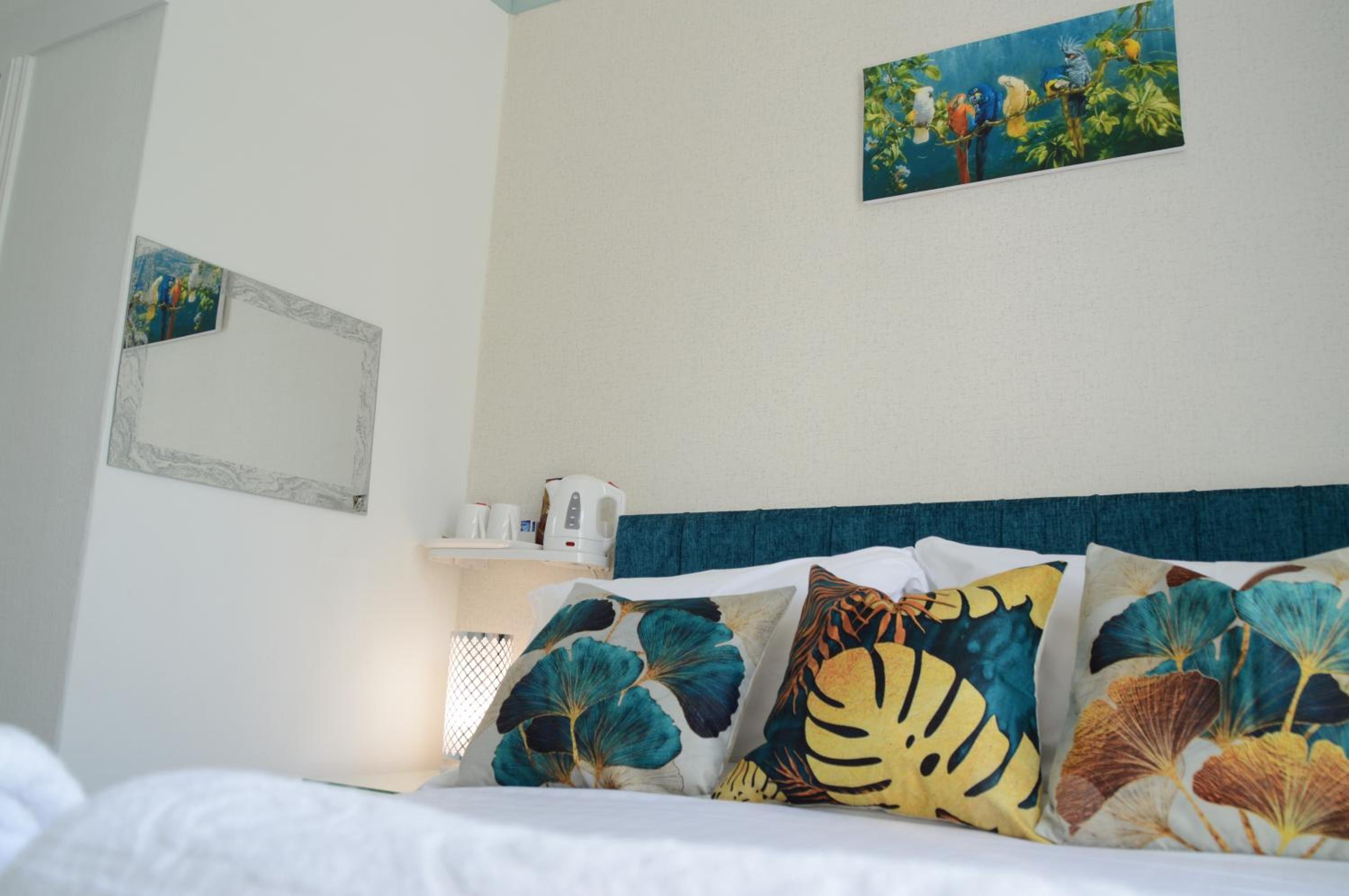 Double Room with Private Bathroom photo 2