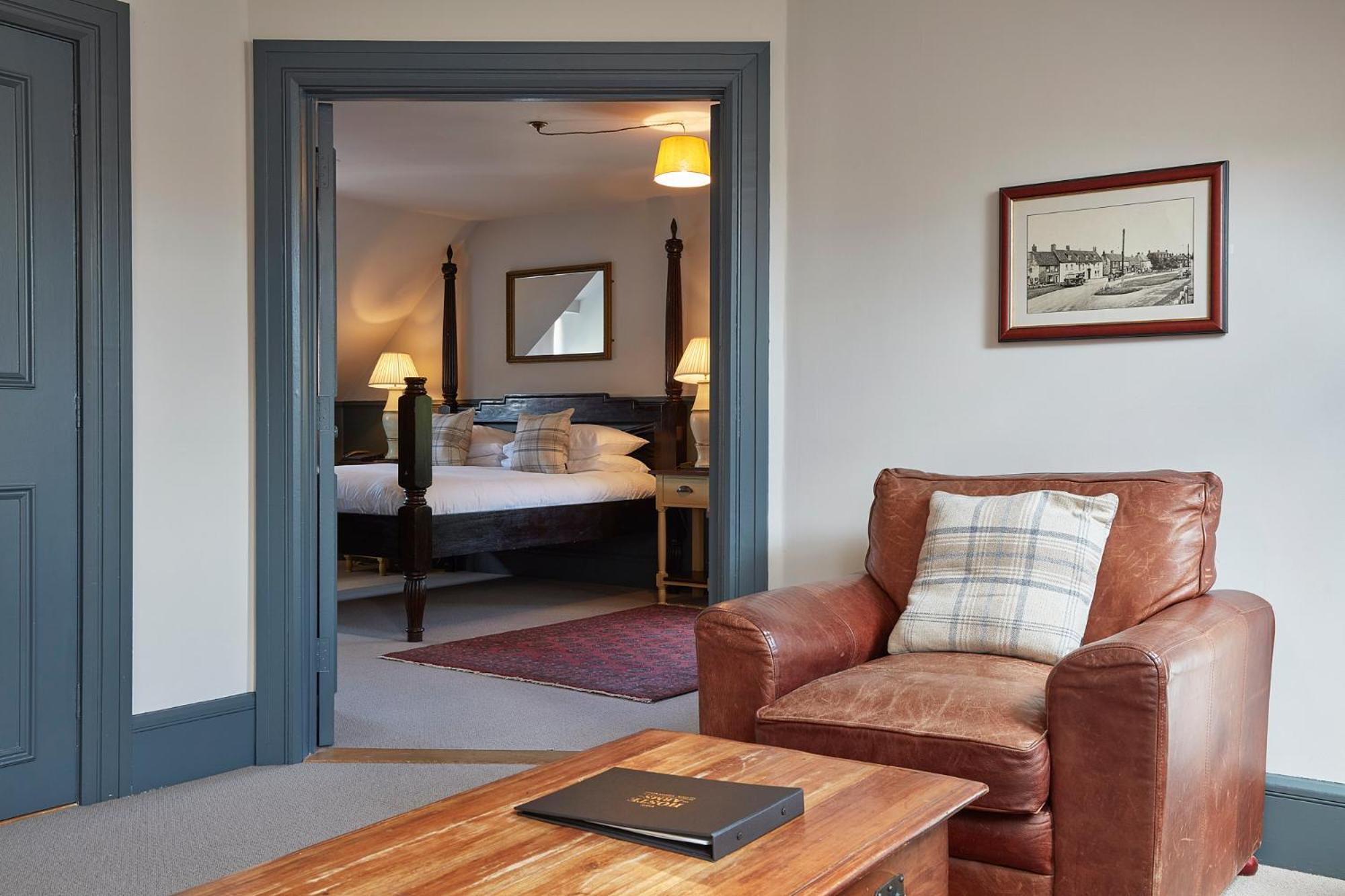 Comfy Feature photo 1
