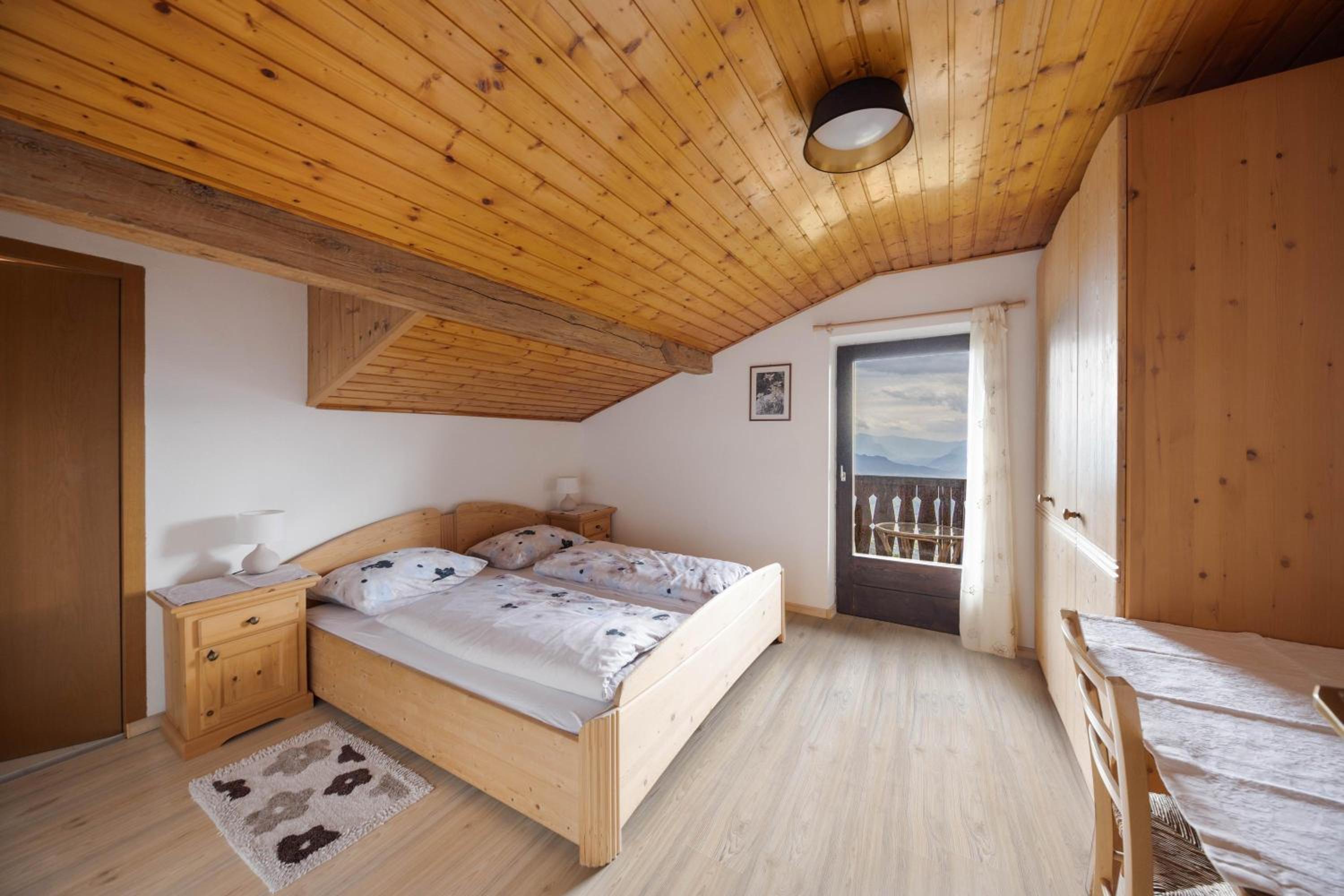 Two-Bedroom Deluxe Apartment with Garden View