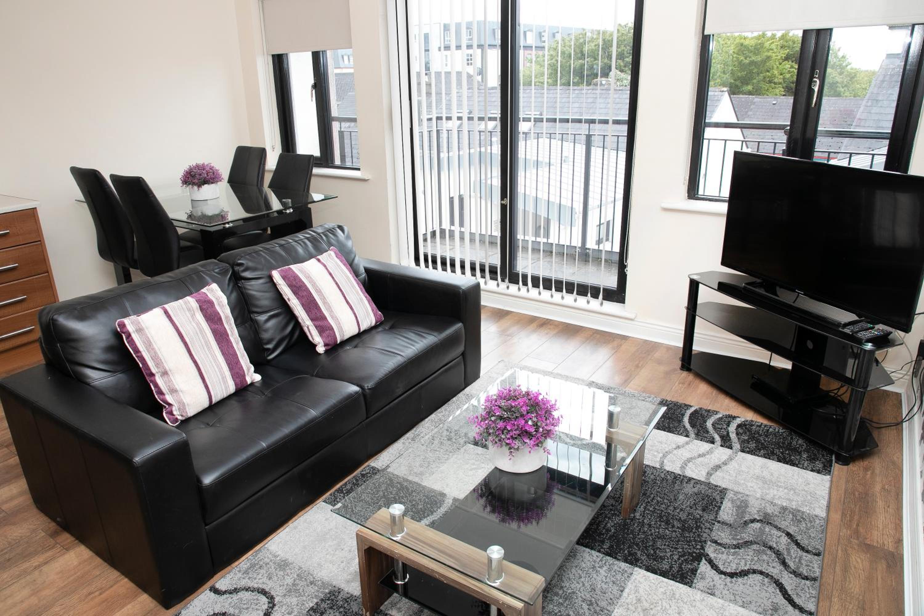 Two-Bedroom Apartment (4 Adults)