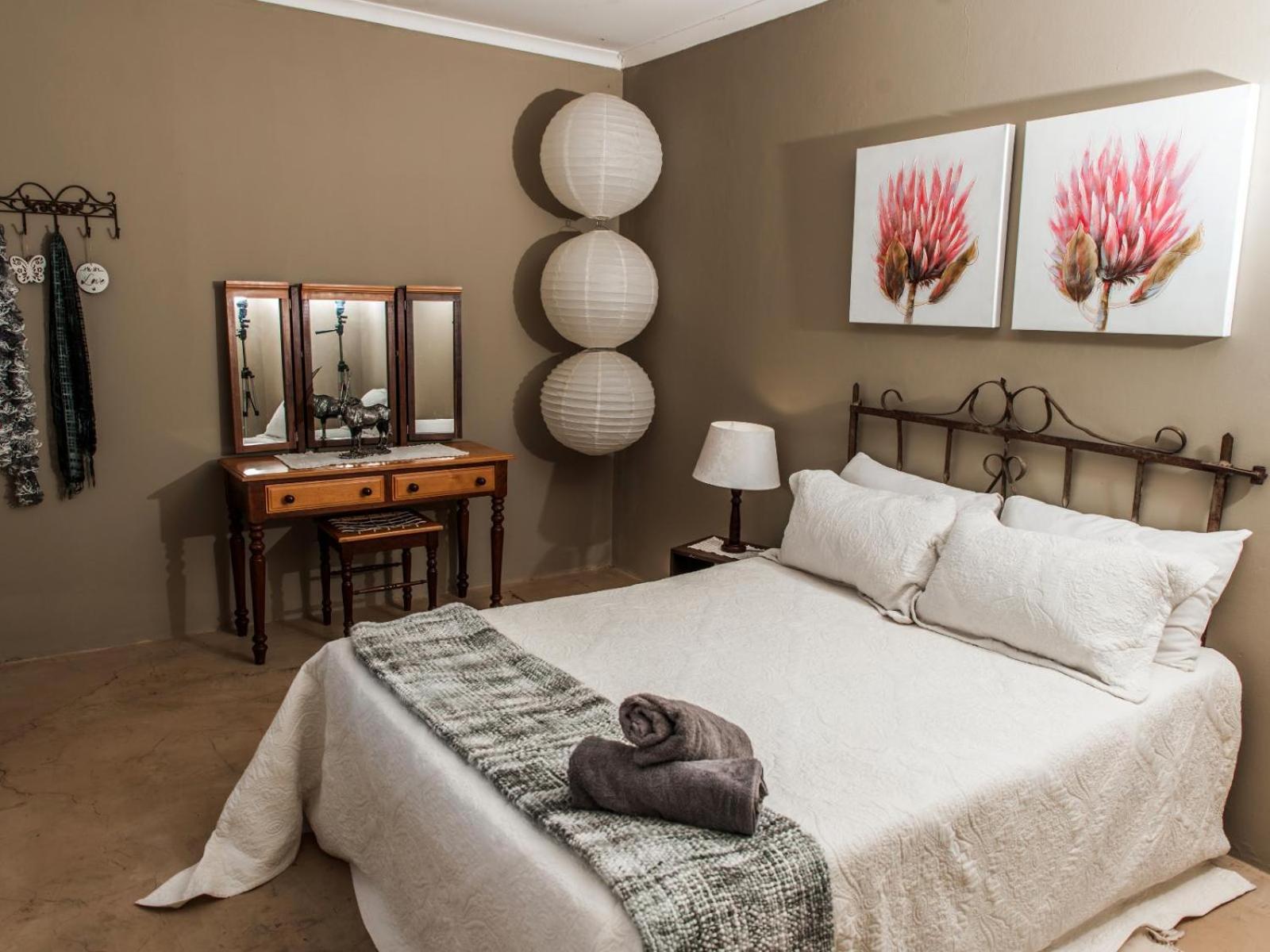 Standard Double Room - Photo 8