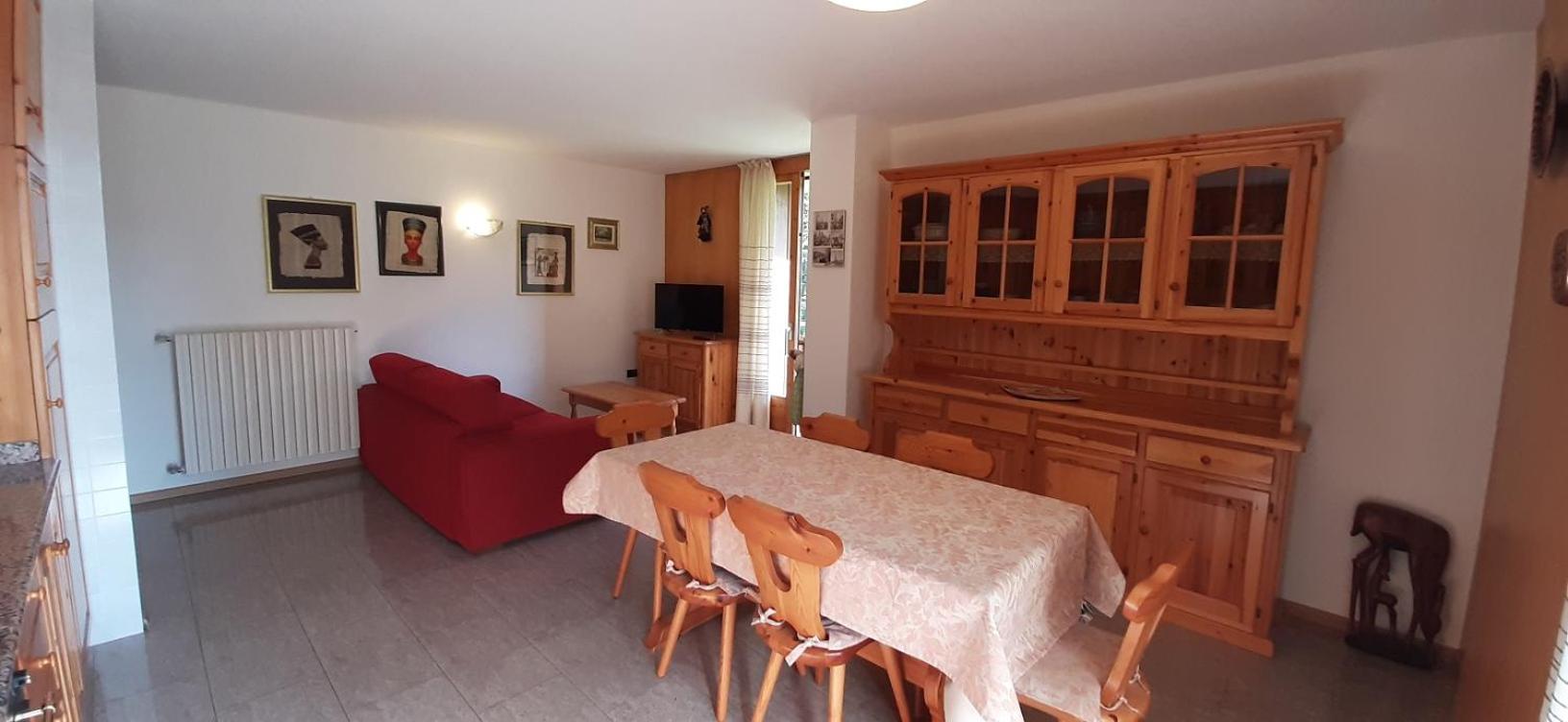 Apartment with Mountain View photo 1