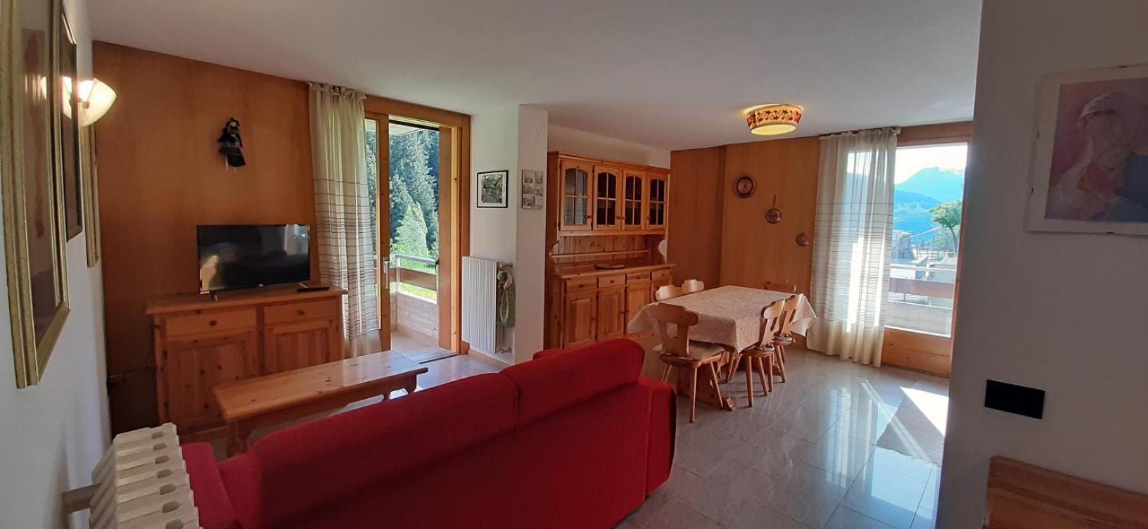 Apartment with Mountain View photo 2