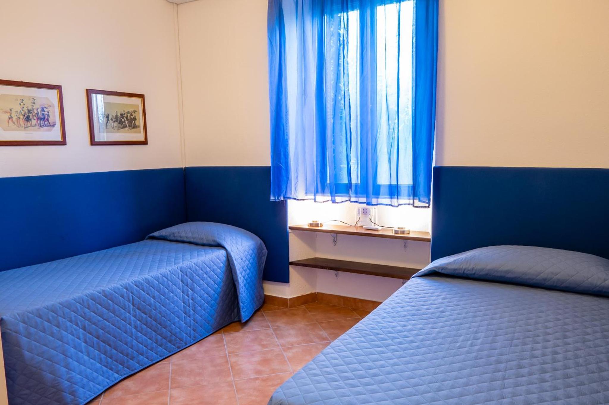 Double or Twin Room with Private Bathroom photo 1