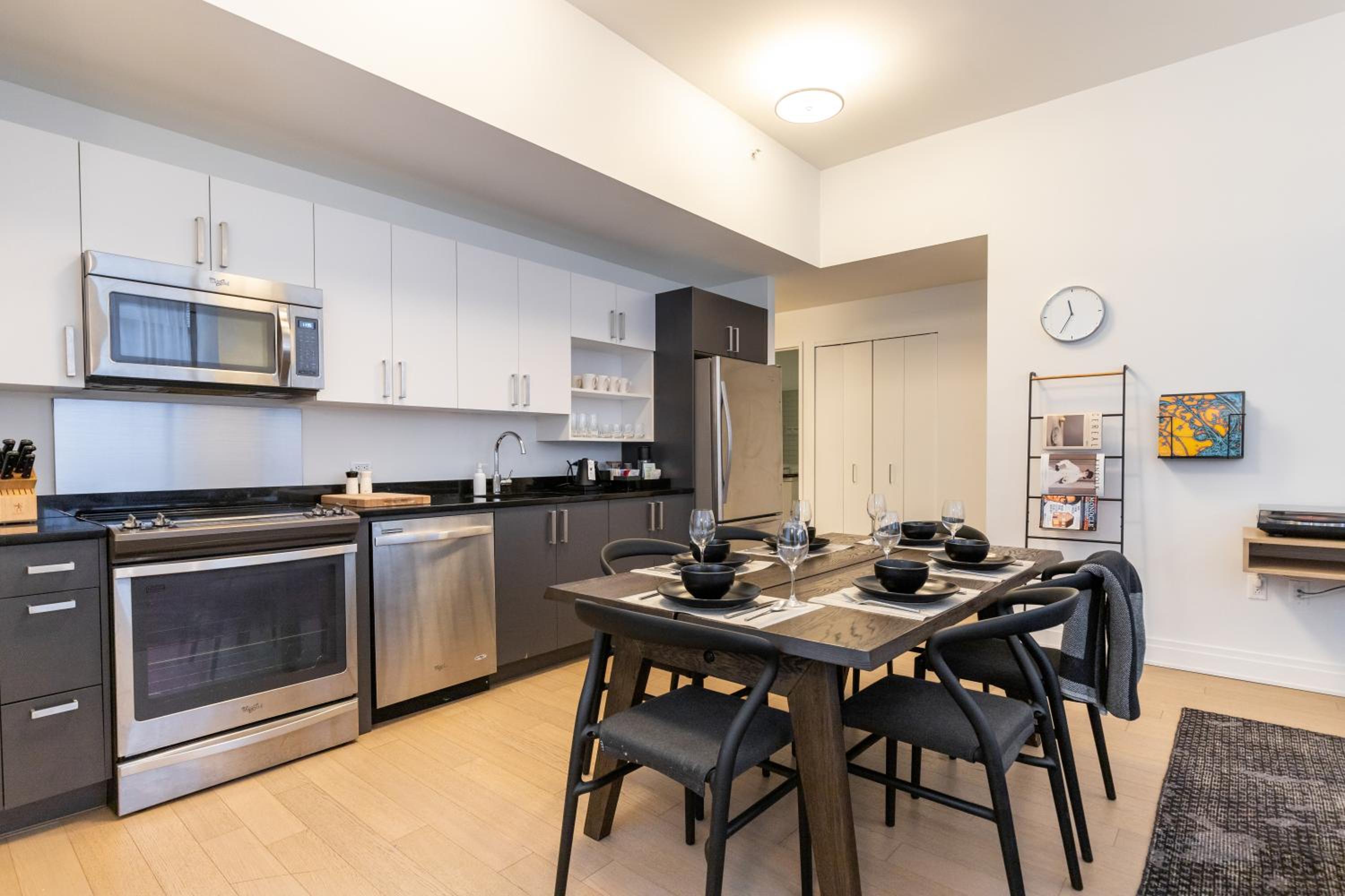 Two Bedroom, King and Queen (24/7 Front Desk)