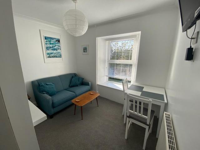 Apartment with Shower