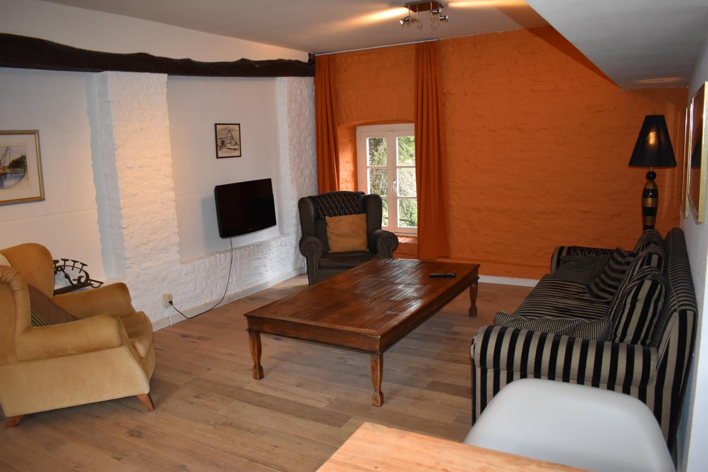 Apartment - Photo 2