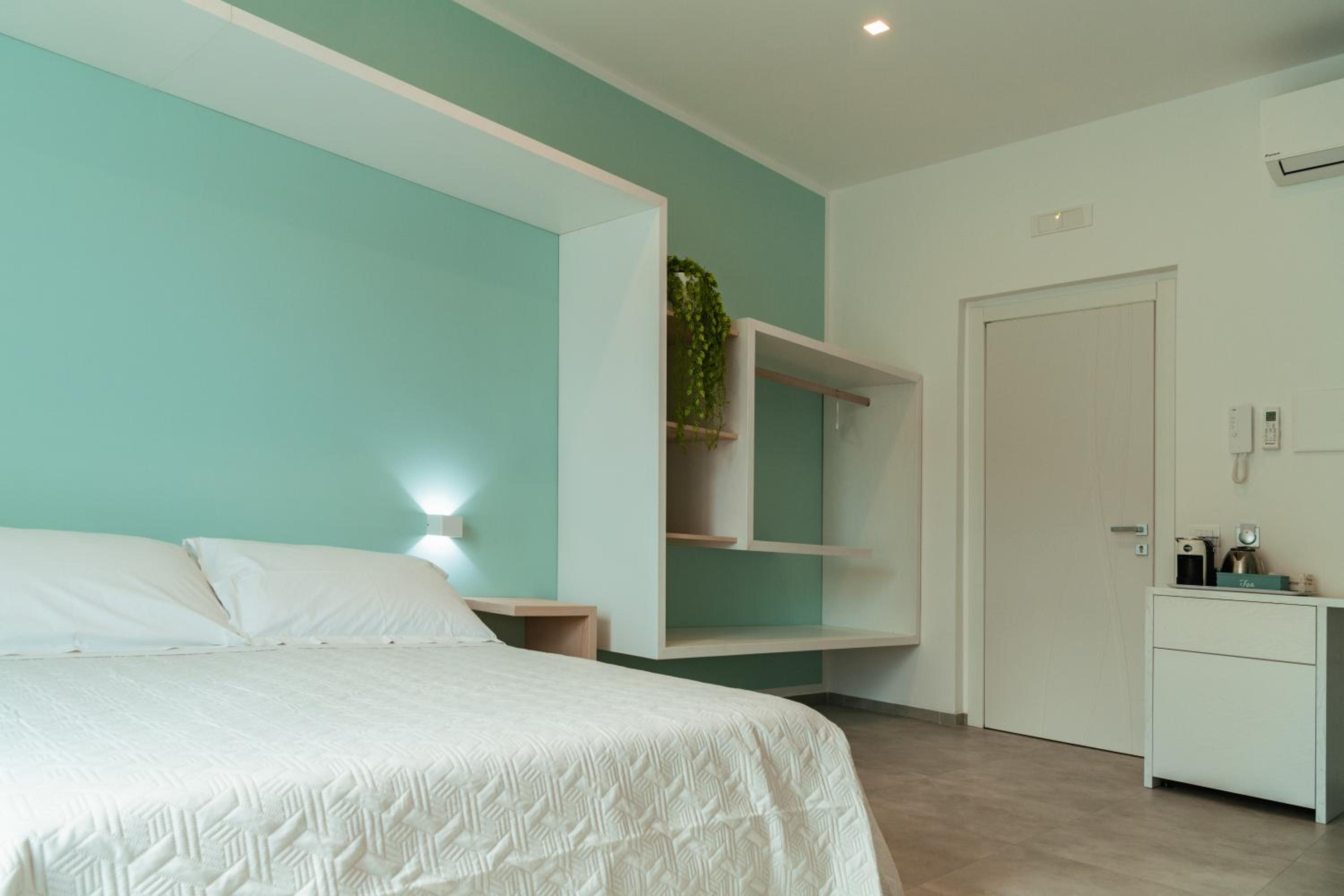 Triple Room - Photo 9