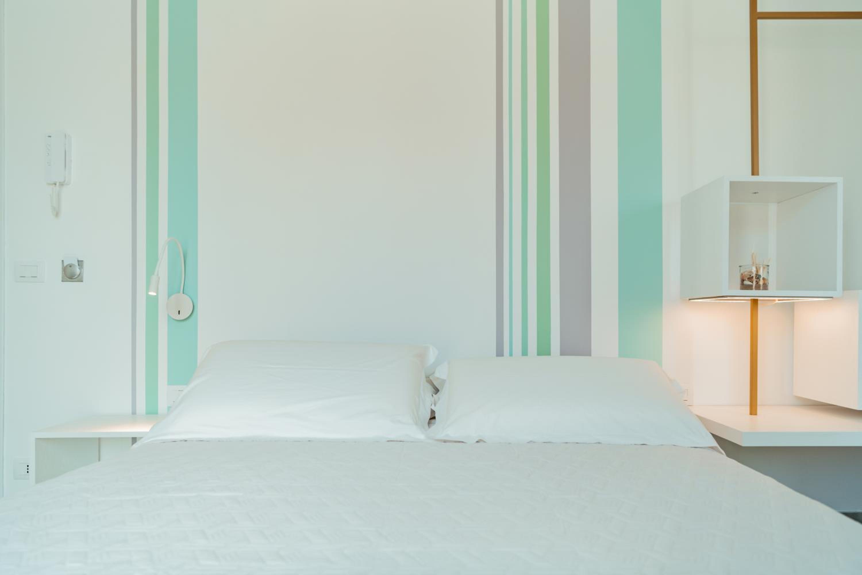 Quadruple Room - Photo 14