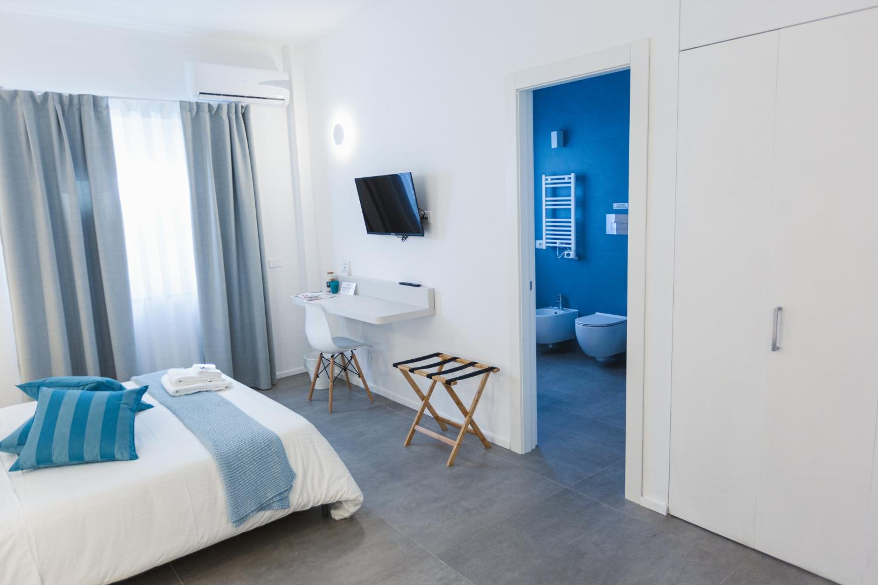 Deluxe Double Room - Photo 3