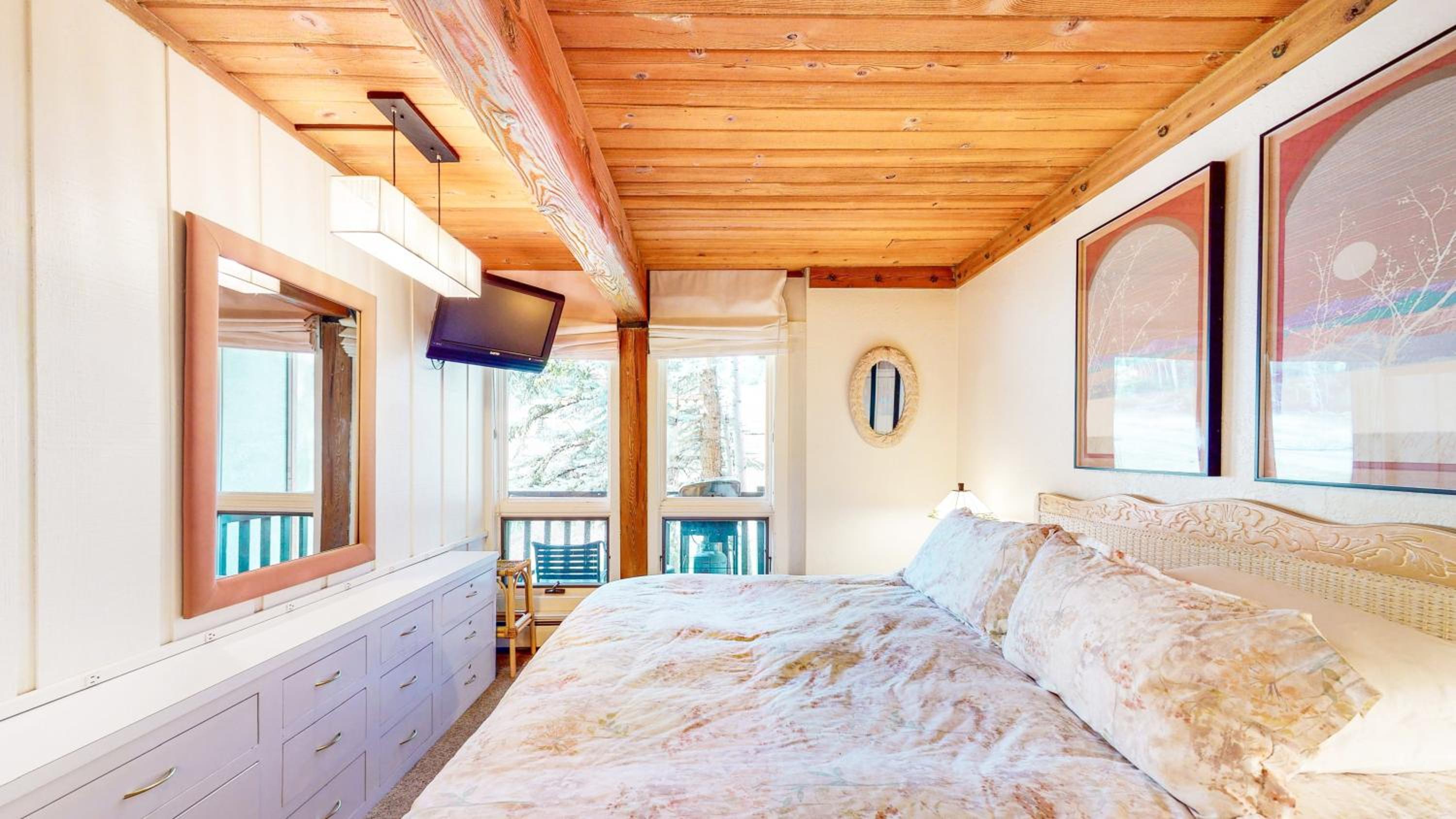 2 Bedroom Premier photo 1