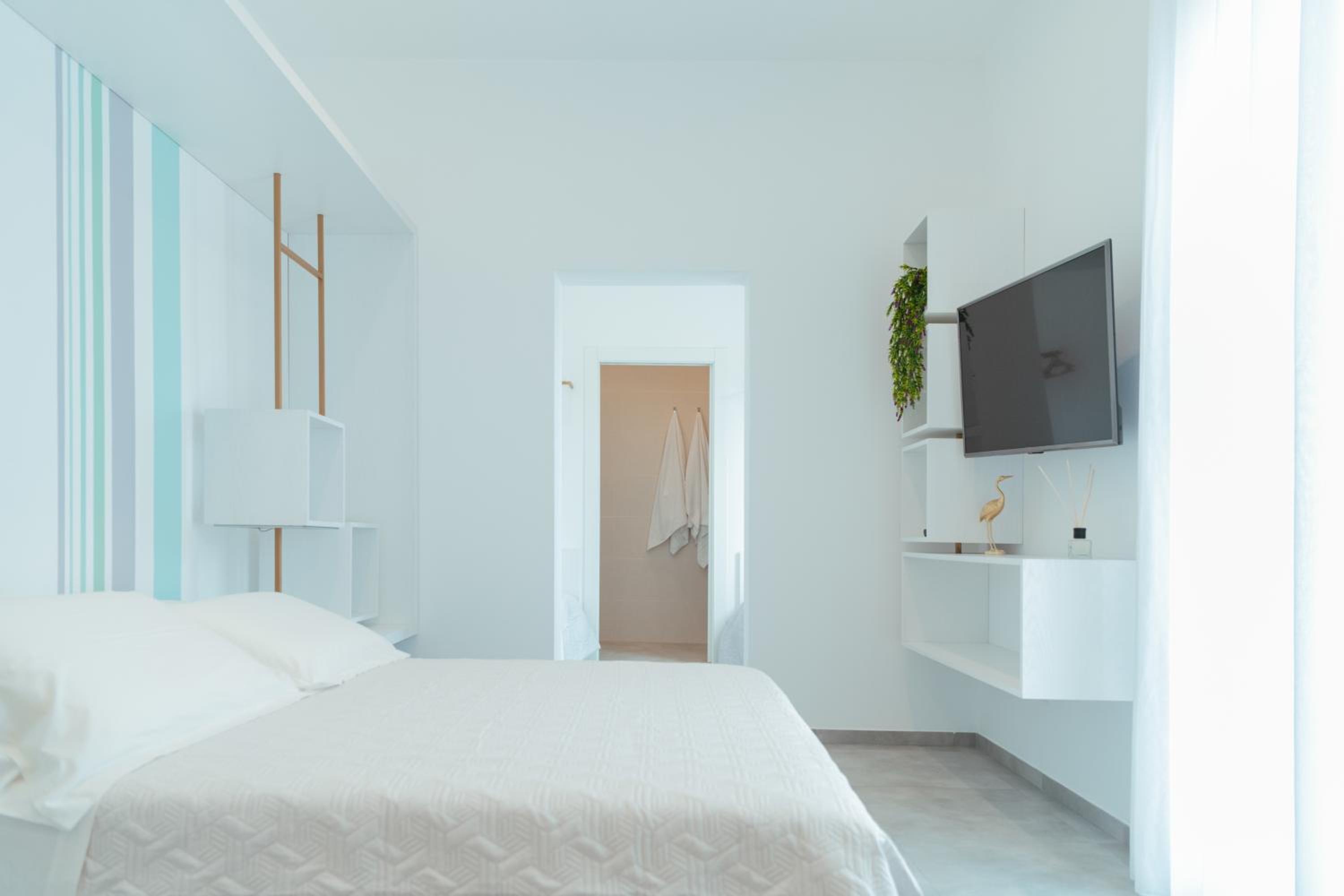 Quadruple Room - Photo 11