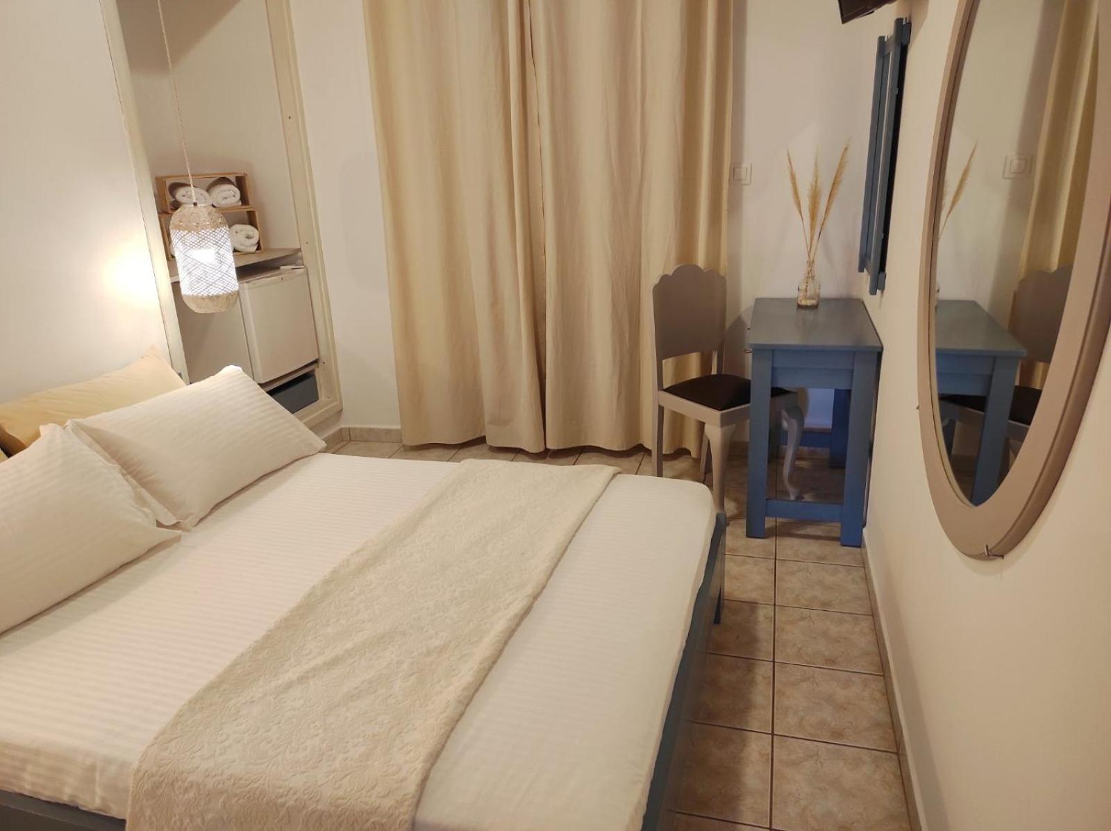 Double Room with Balcony photo 3