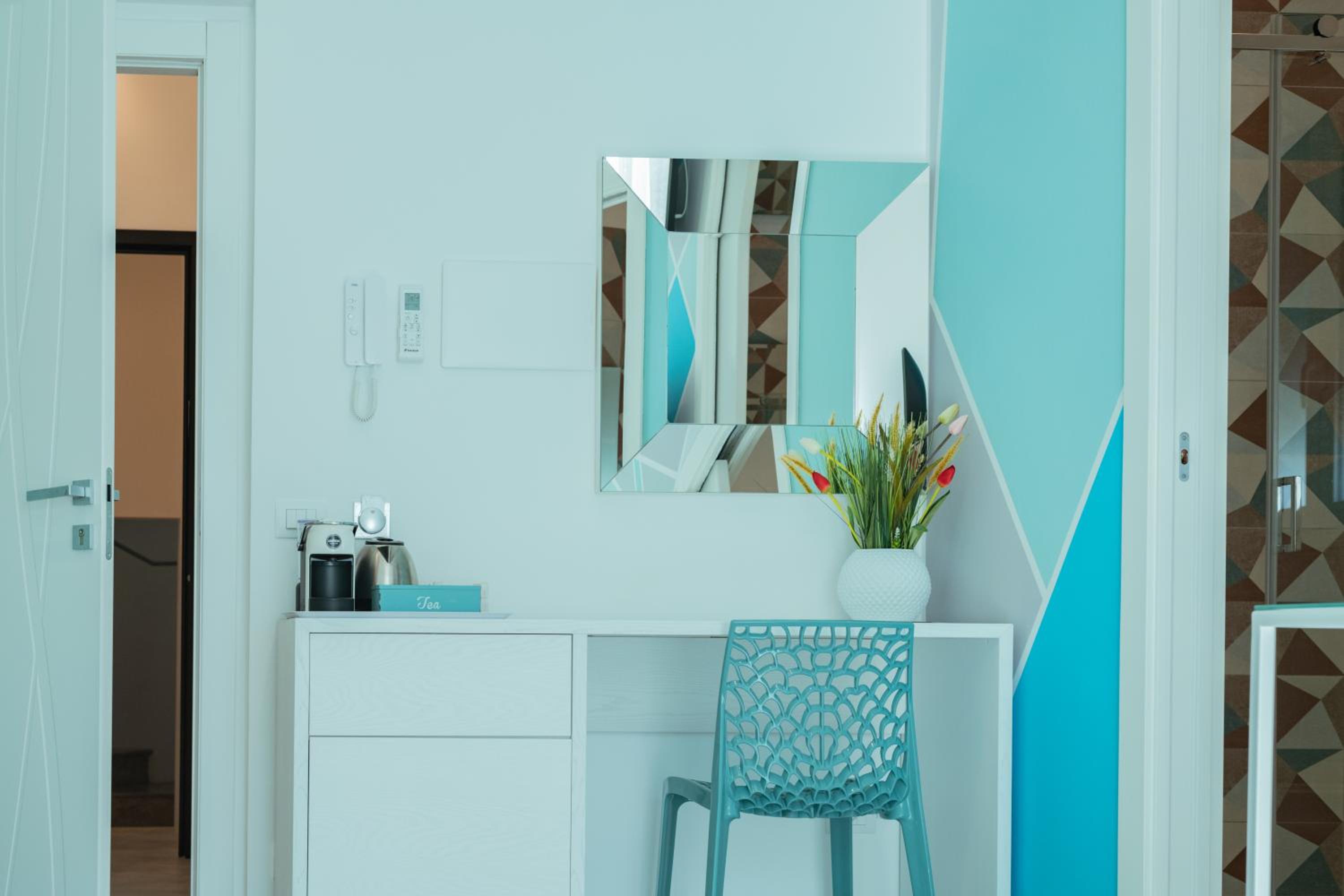 Quadruple Room - Photo 7