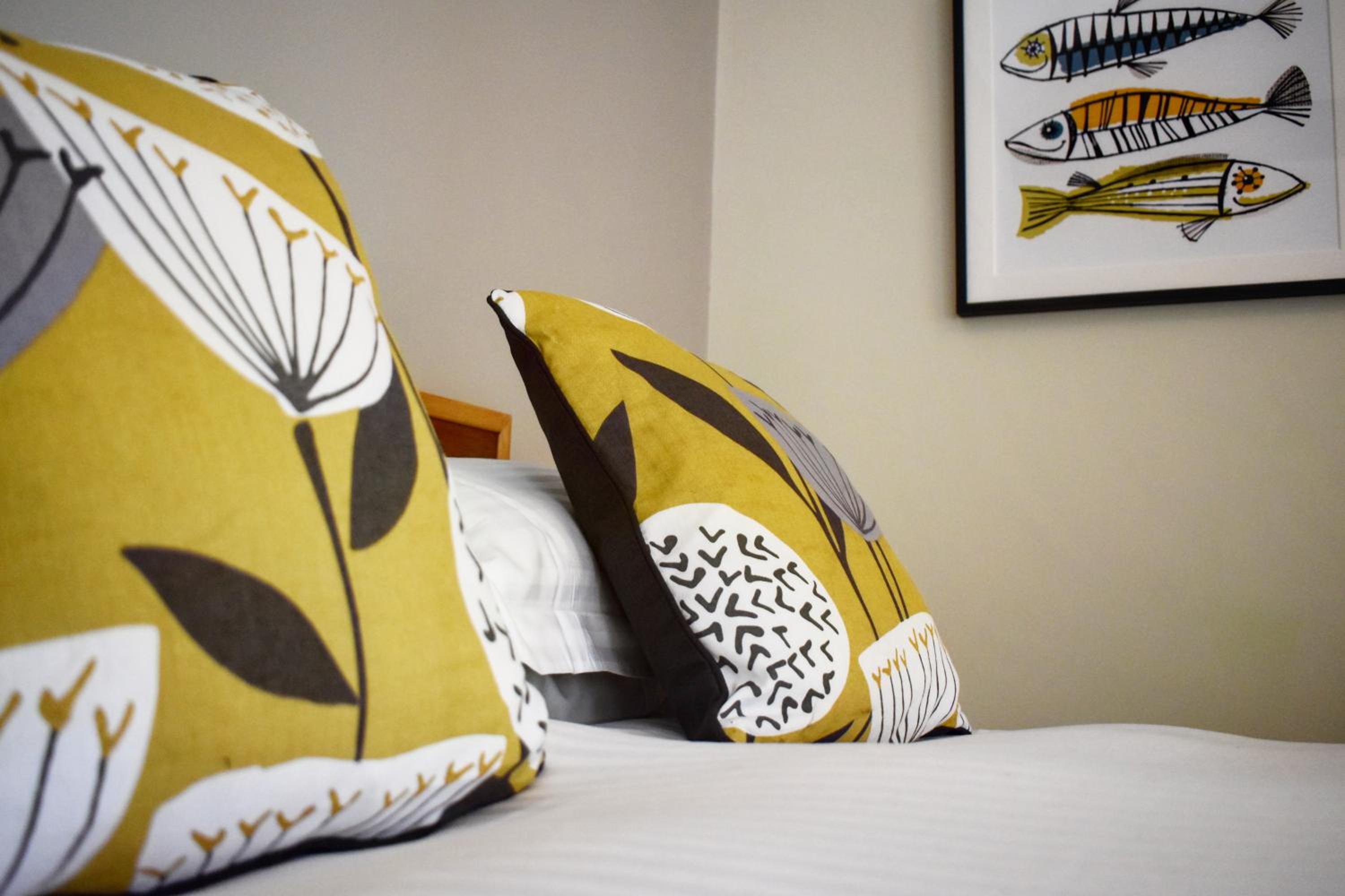 Deluxe Double Room With Bath photo 3