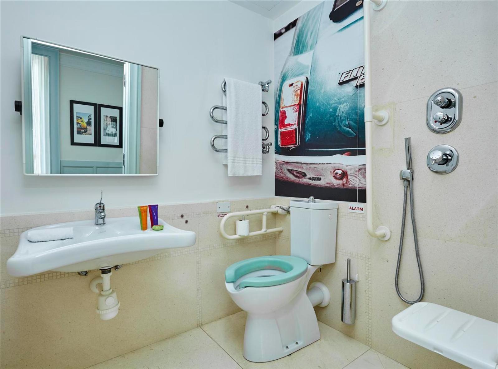 Standard One Queen Bed - Accessible