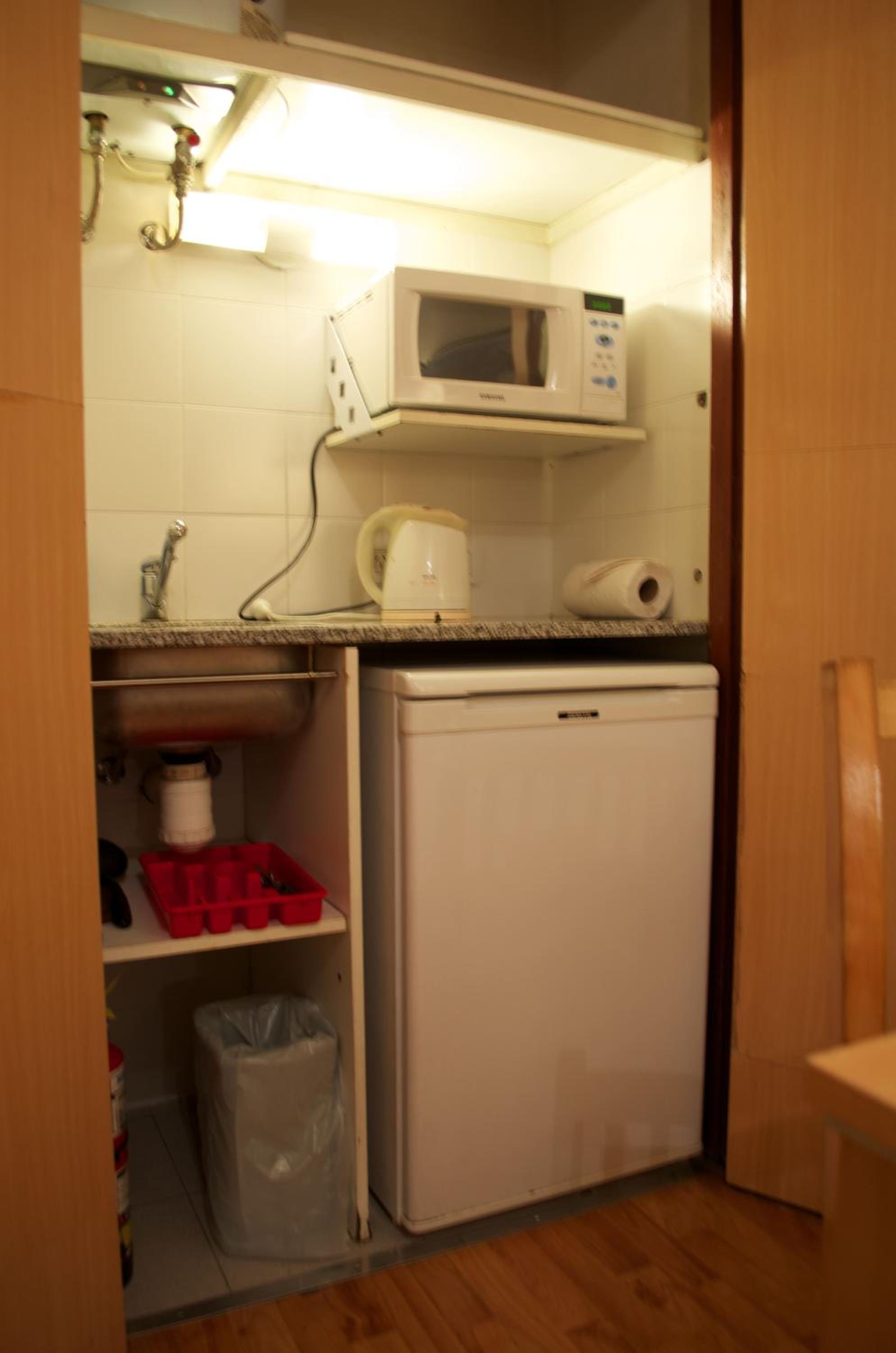 Quadruple Room with Bath photo 2