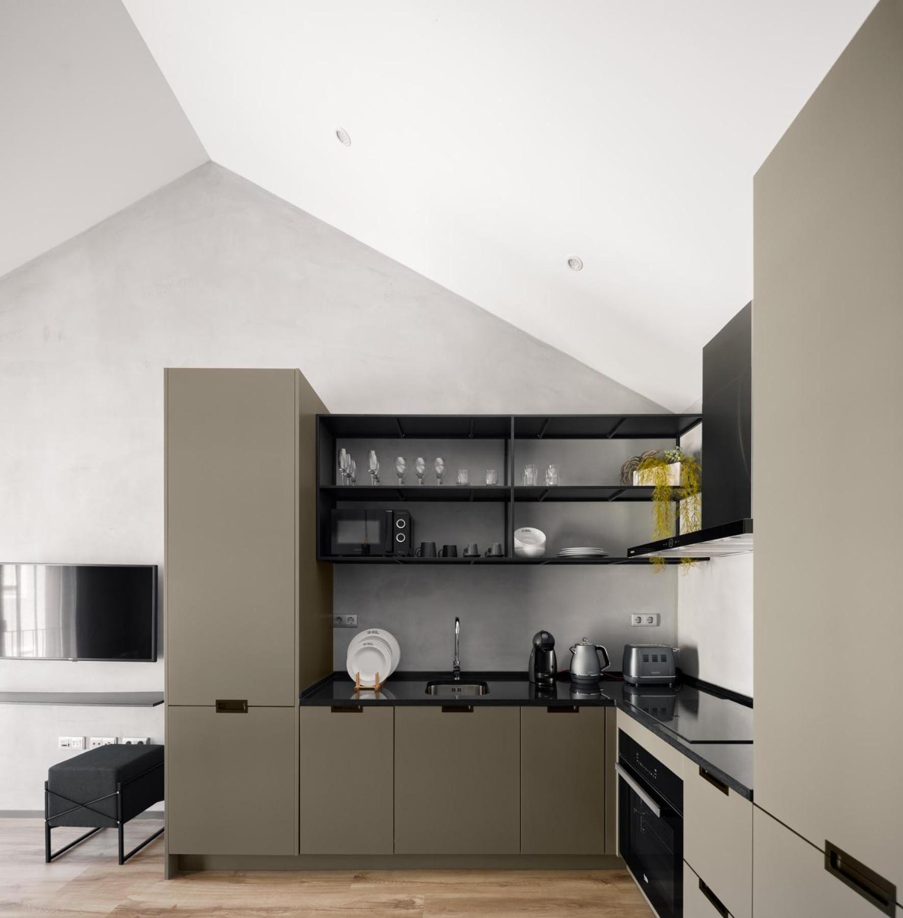 Superior Apartment with City View - Photo 4