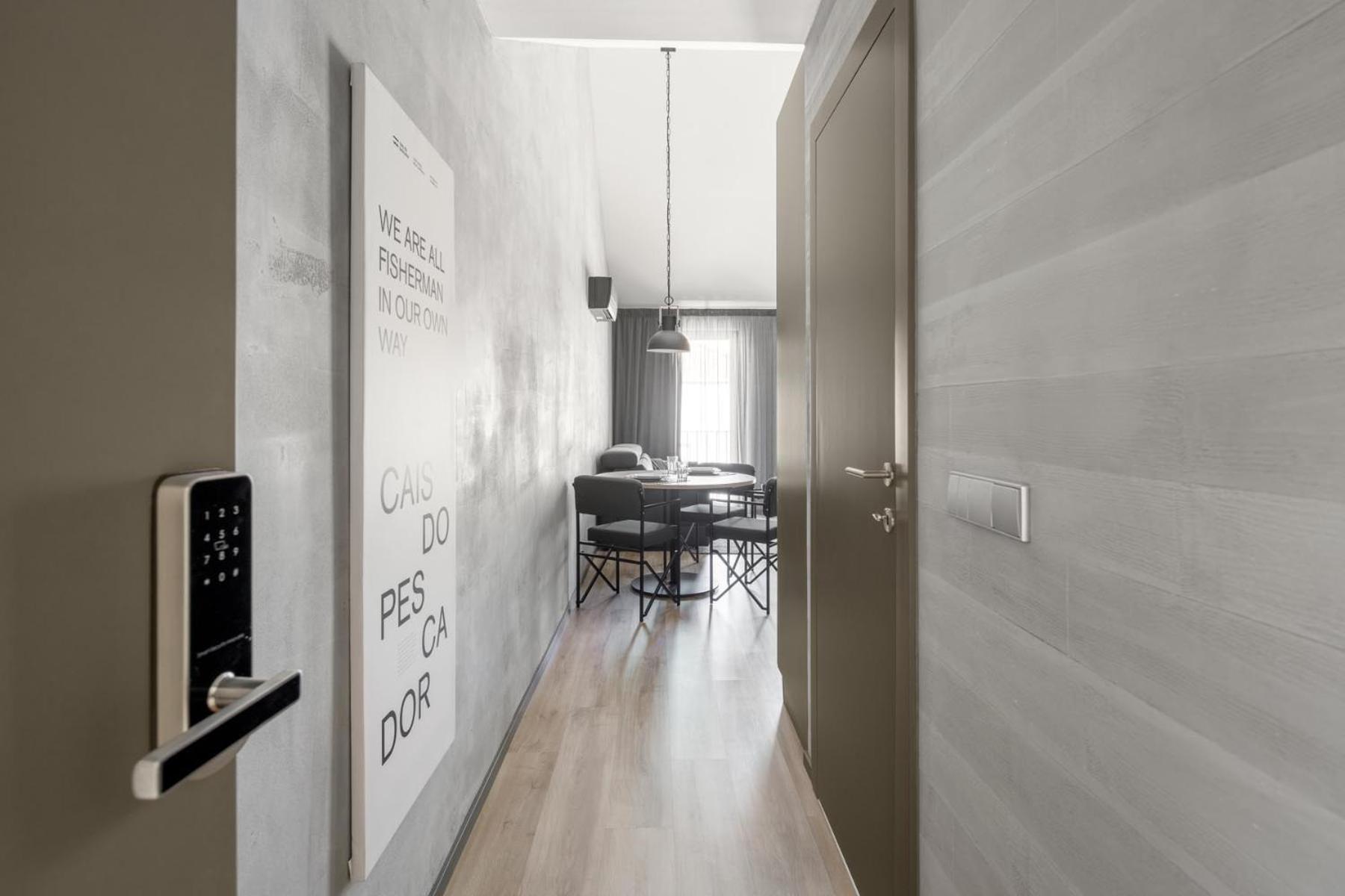 Superior Apartment with City View - Photo 3