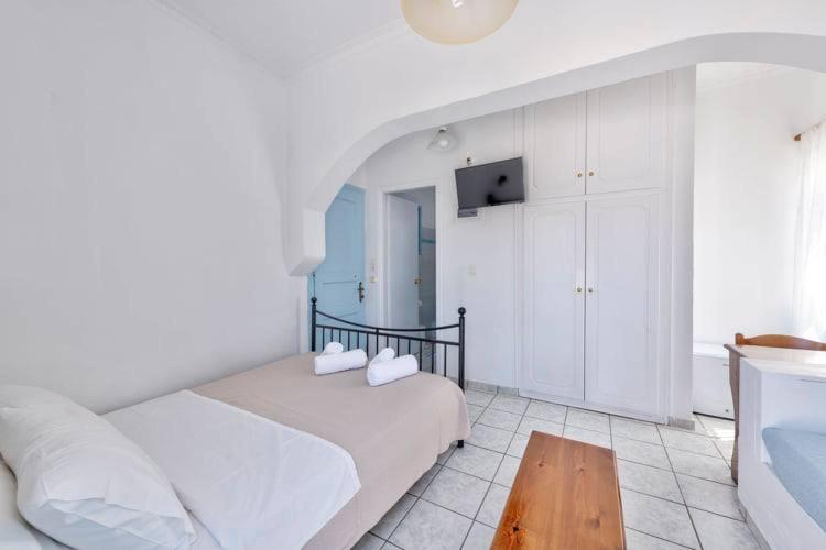 Standard Double or Twin Room with Sea View - Photo 2