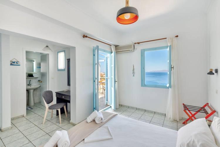 Quadruple Room with Sea View - Photo 1