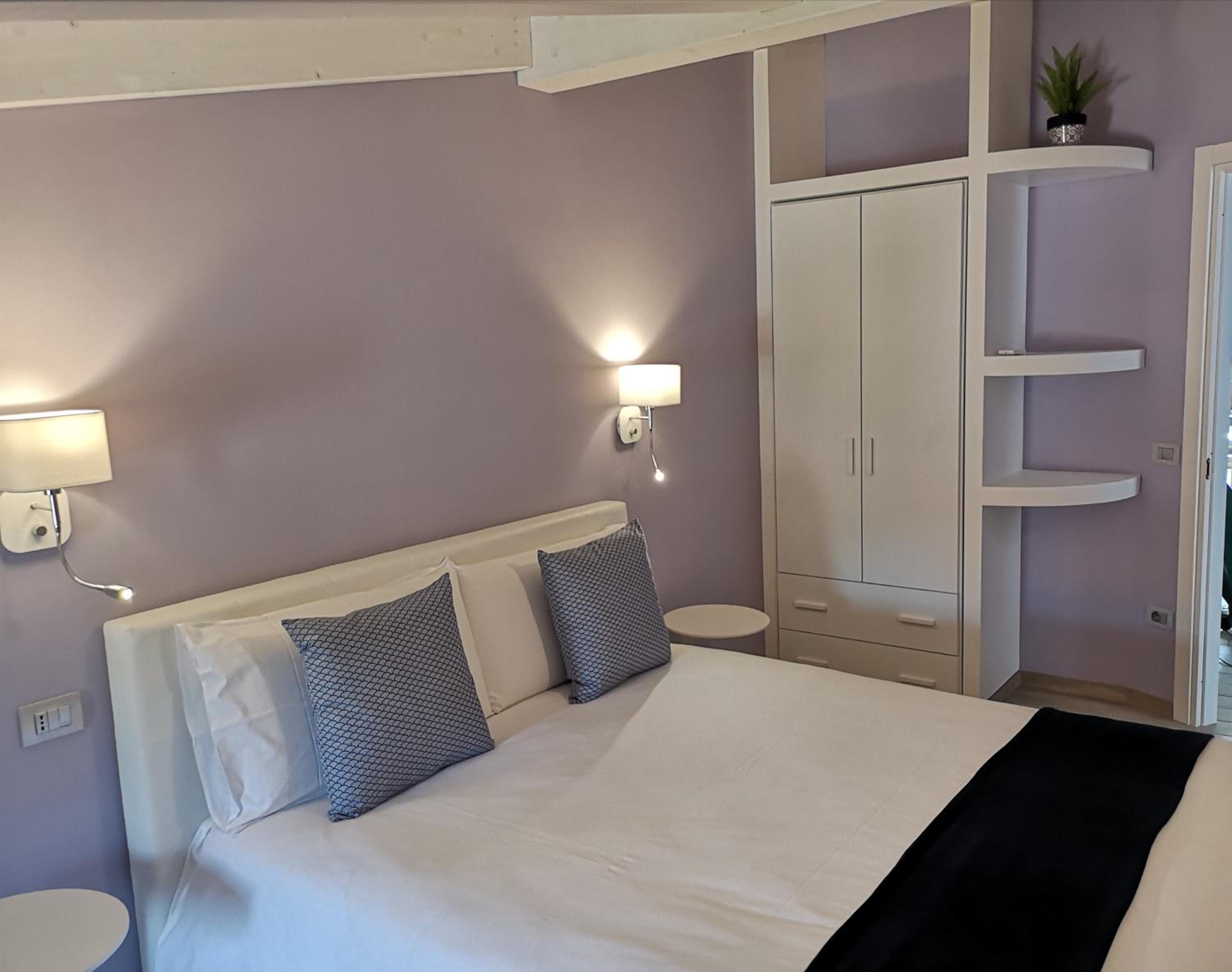Two-Bedroom Apartment - Photo 21