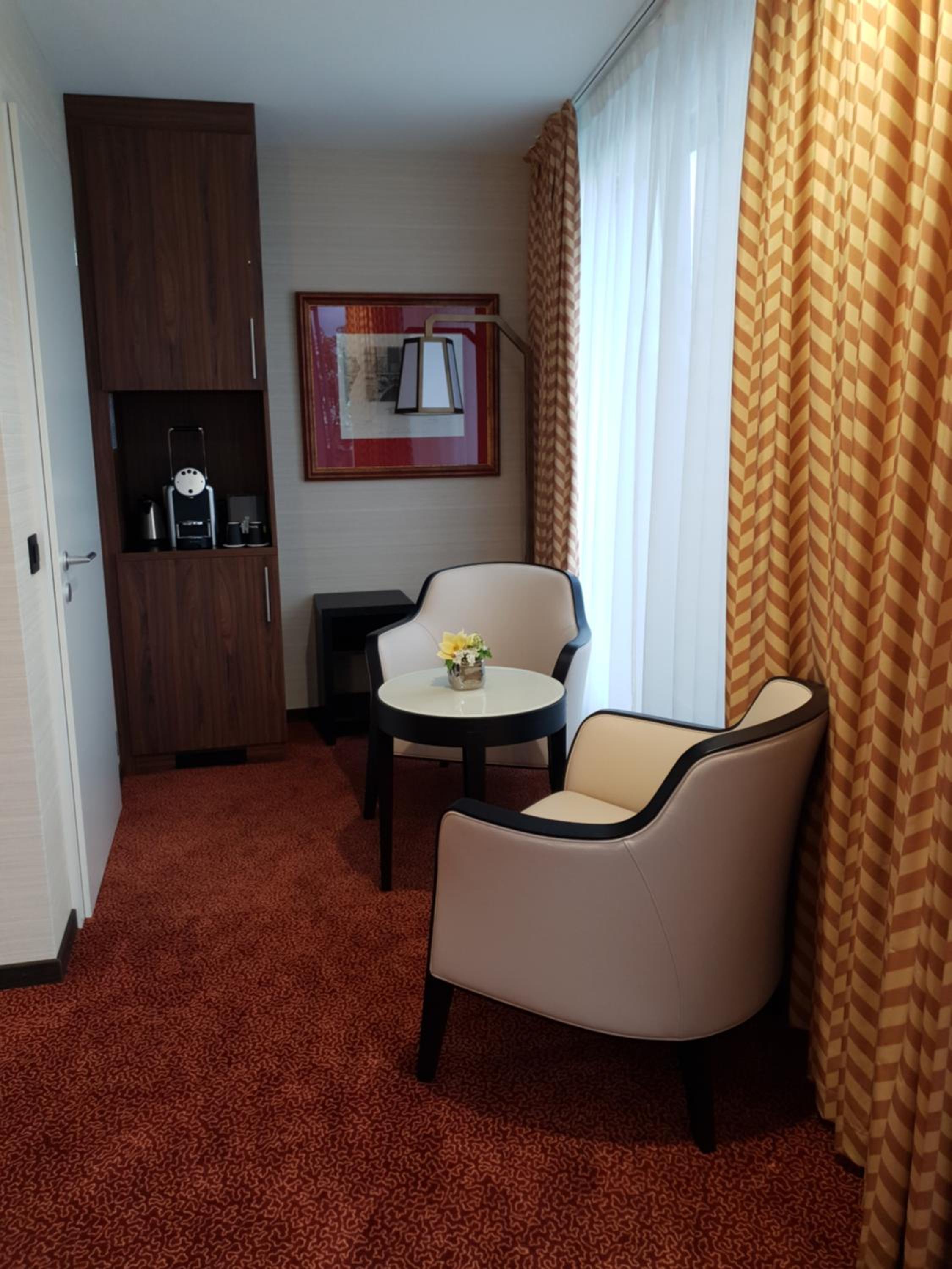 Skyline Nash Suite with Balcony