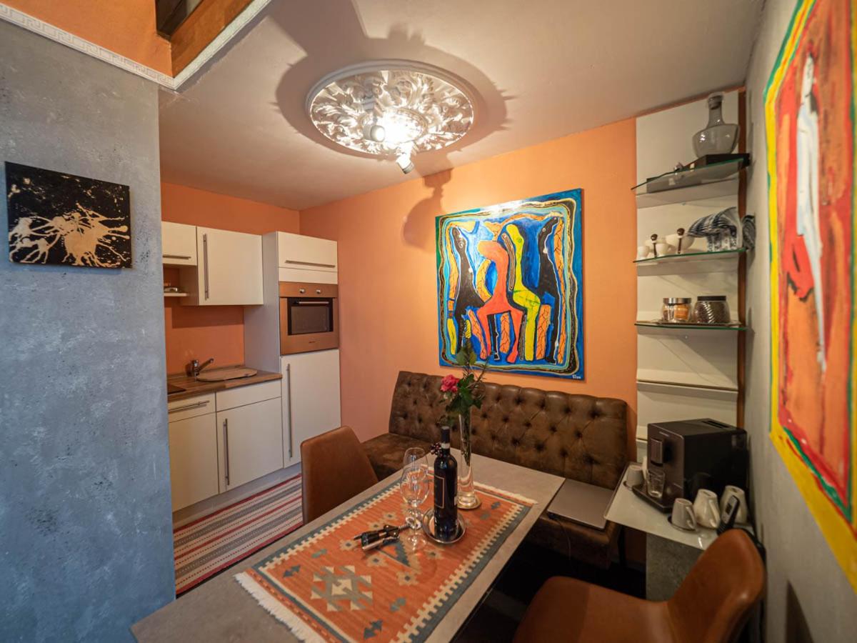 Apartment photo 2