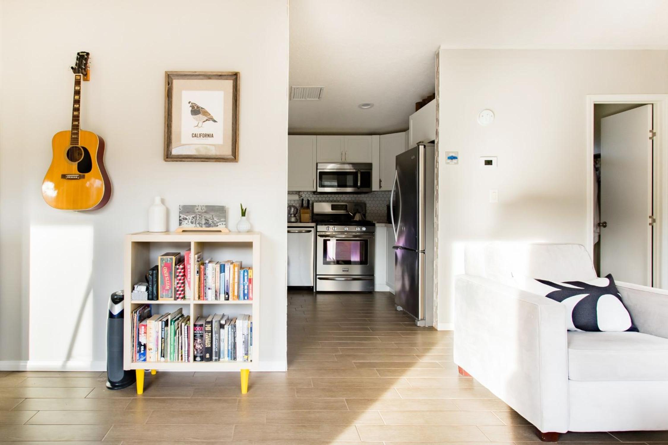 Three-Bedroom House - Photo 7