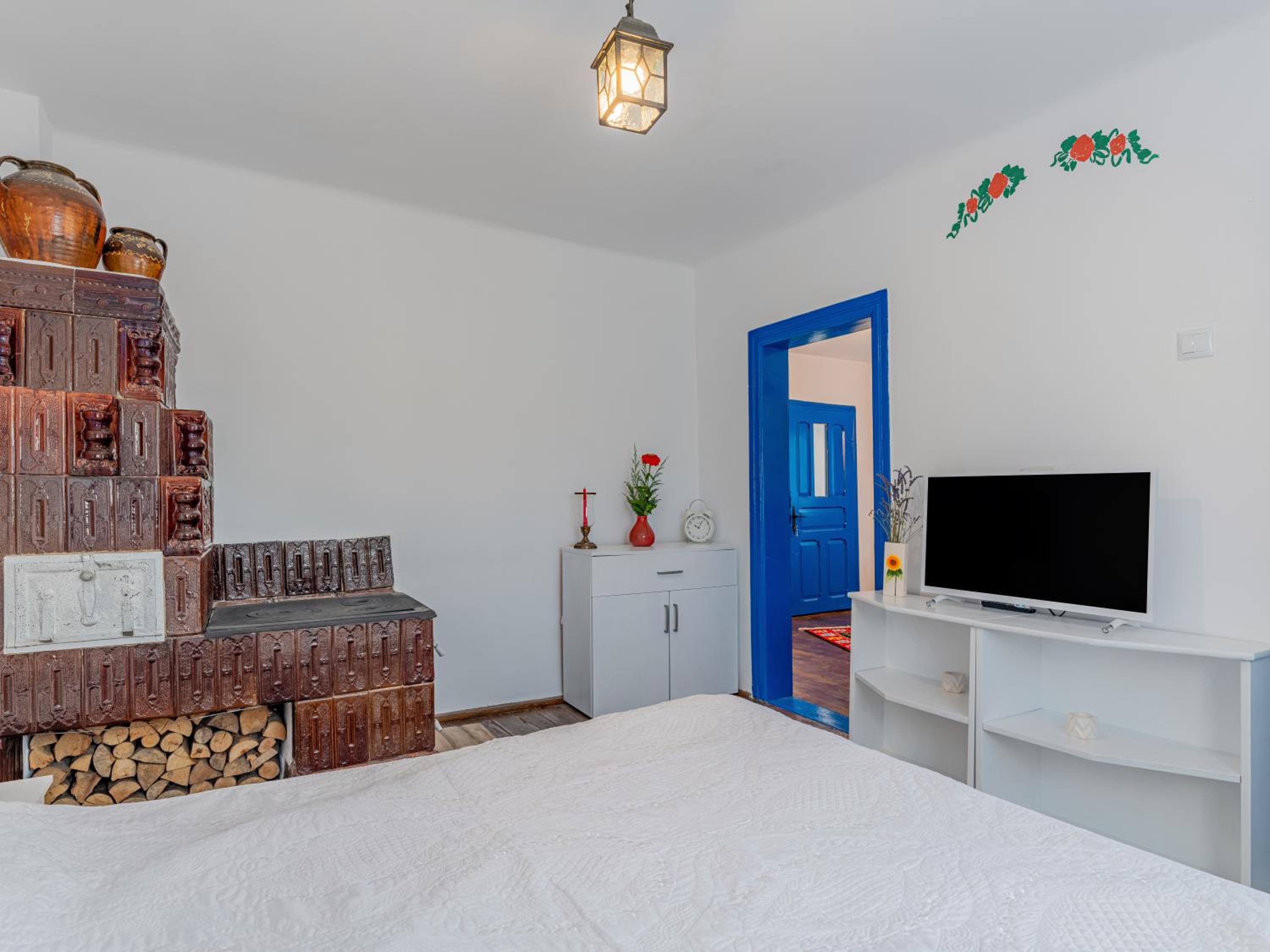 Two-Bedroom House - Photo 136