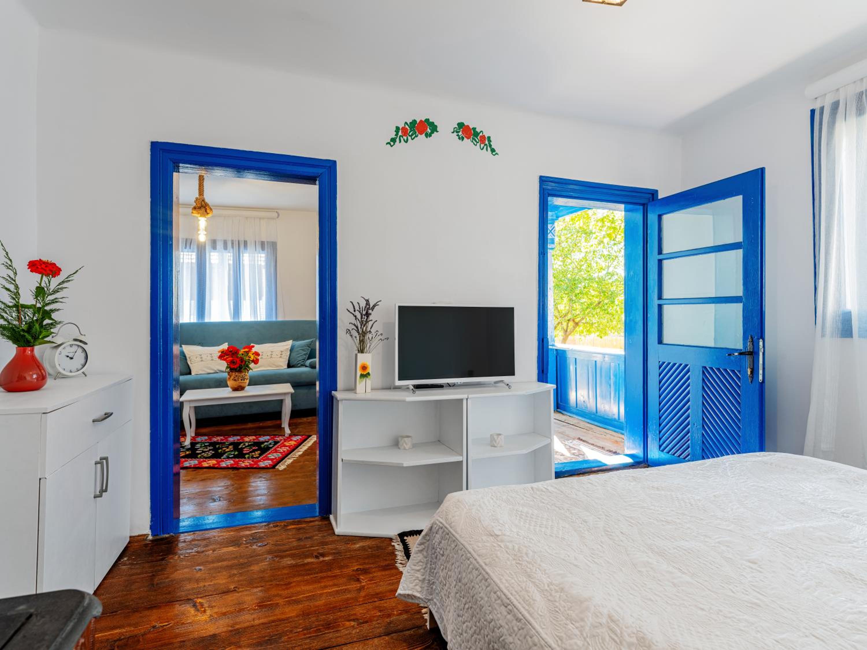 Two-Bedroom House - Photo 50