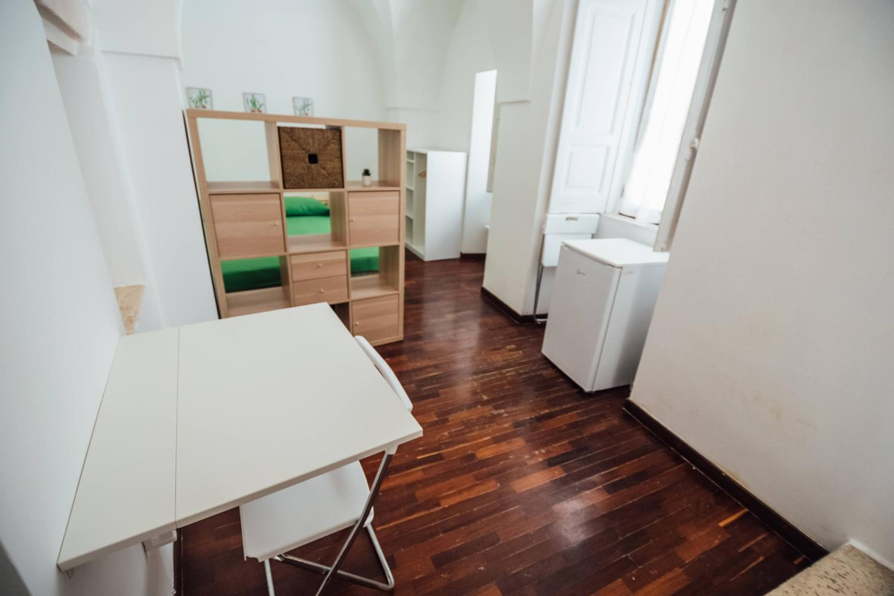 Apartment with Terrace - Photo 11