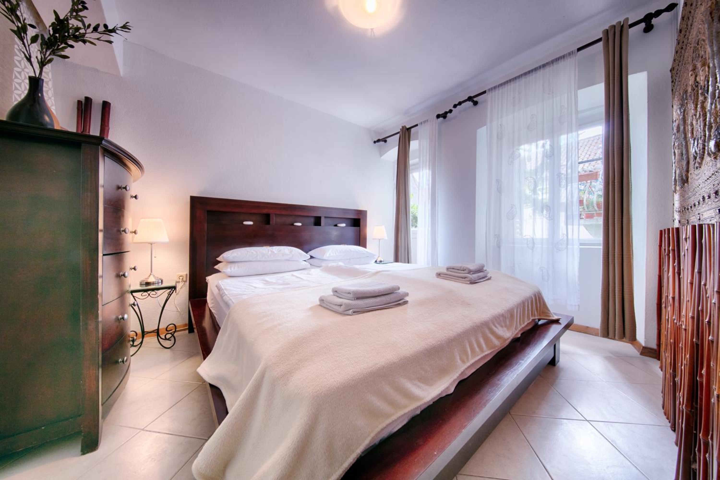 Double Room with Private Bathroom photo 1