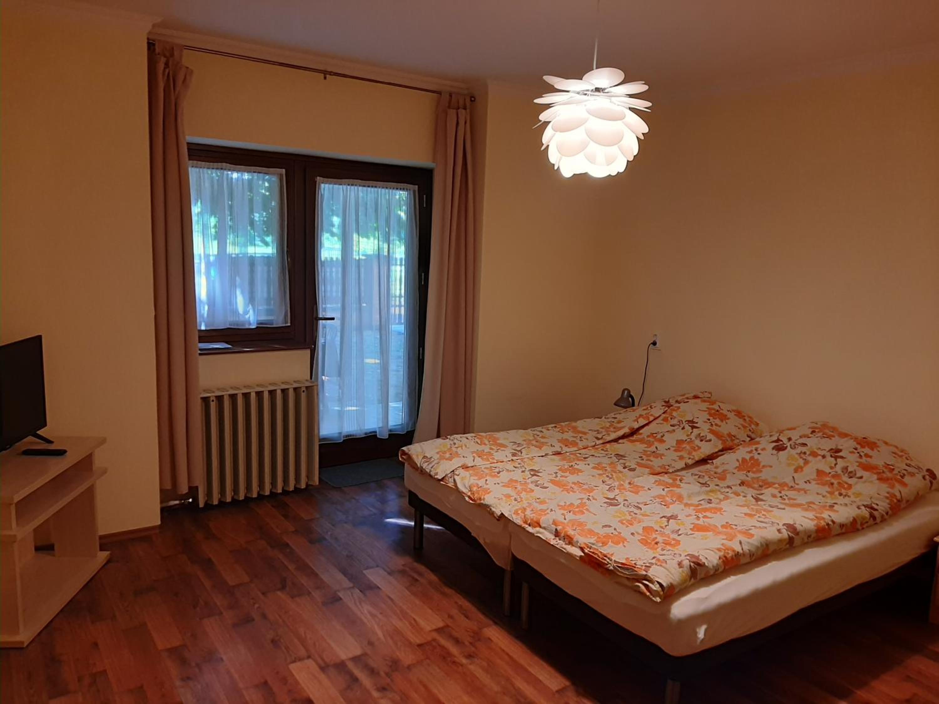 Apartment - Ground Floor photo 2