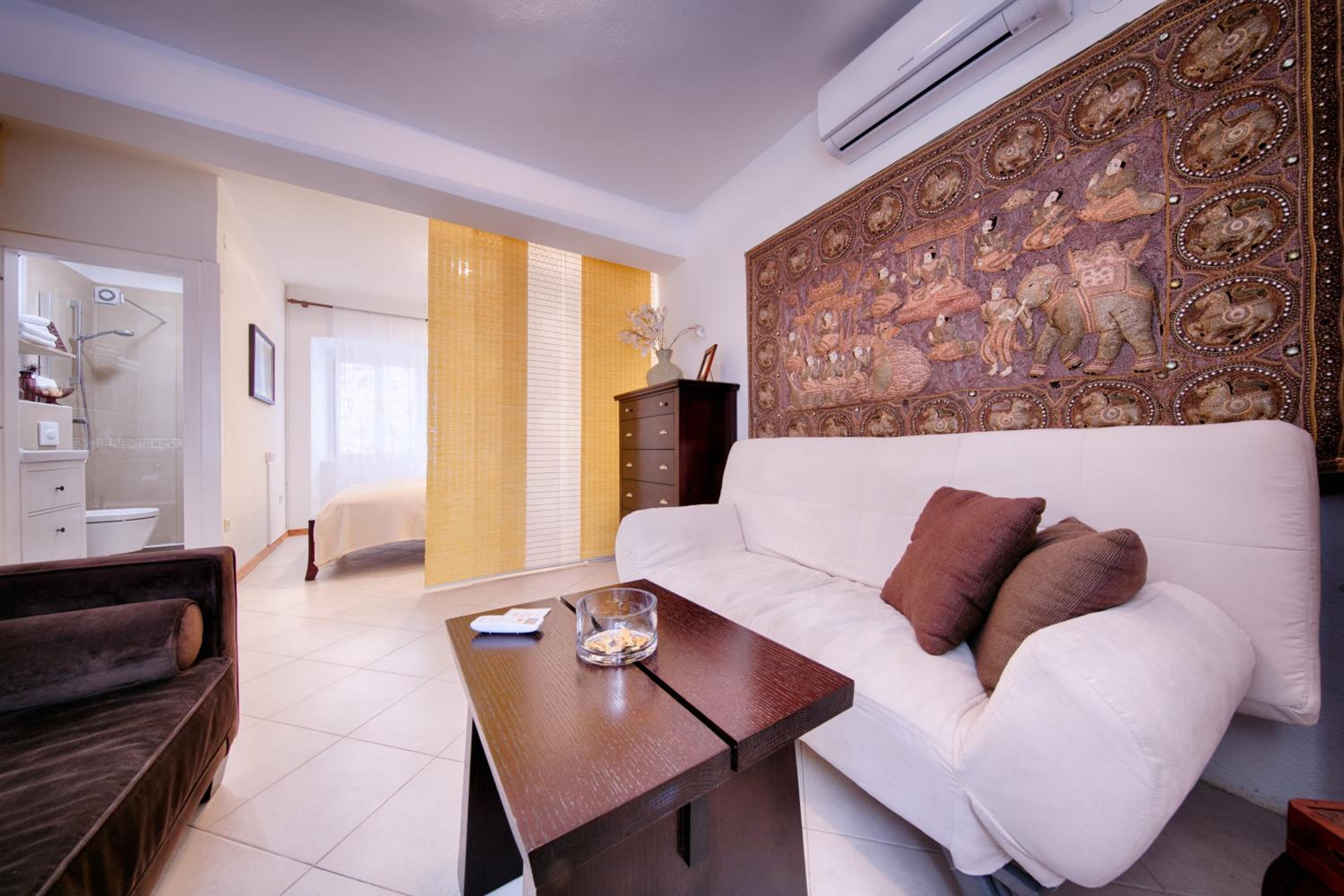 Double Room with Private Bathroom photo 2