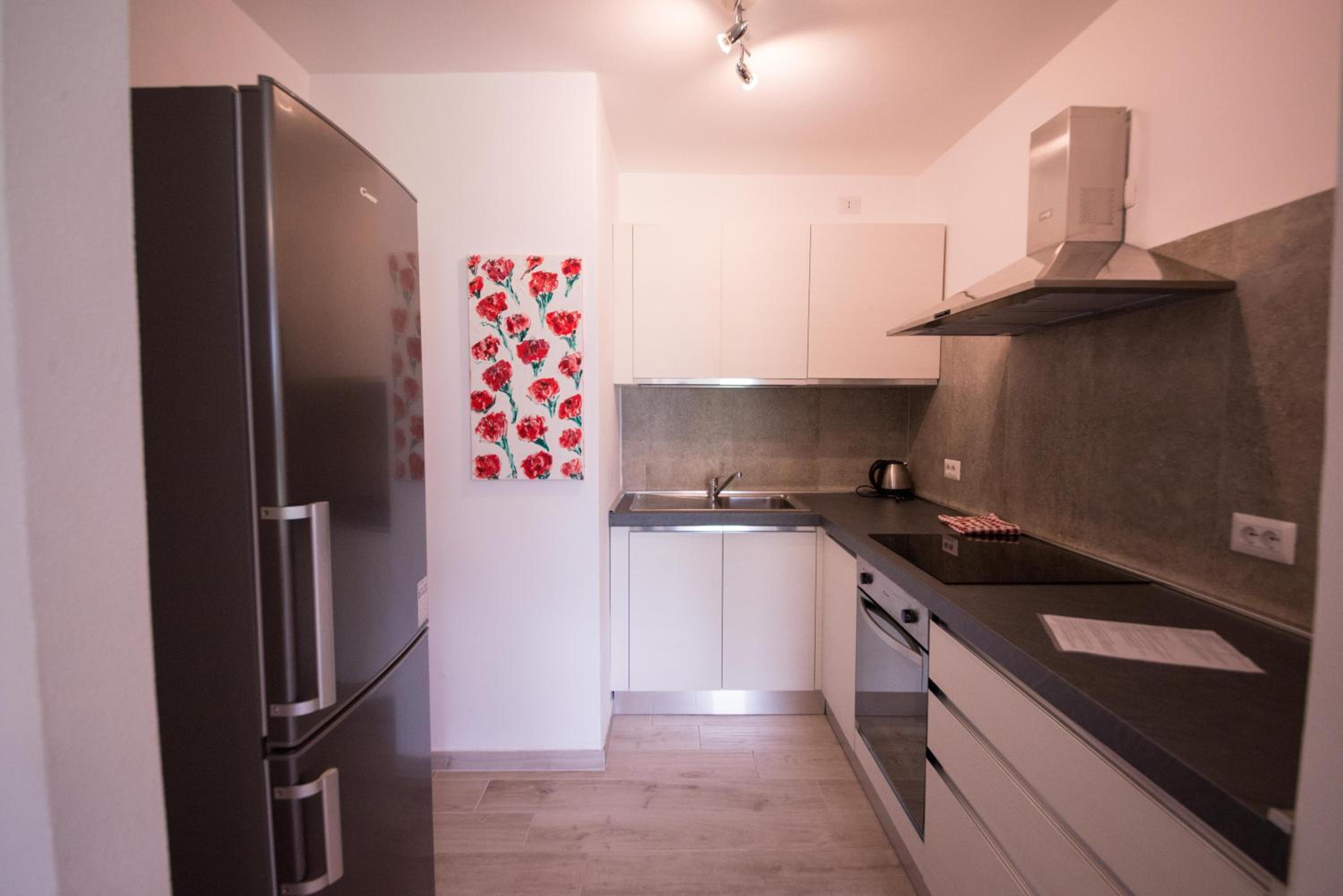 Two-Bedroom Apartment - Photo 9