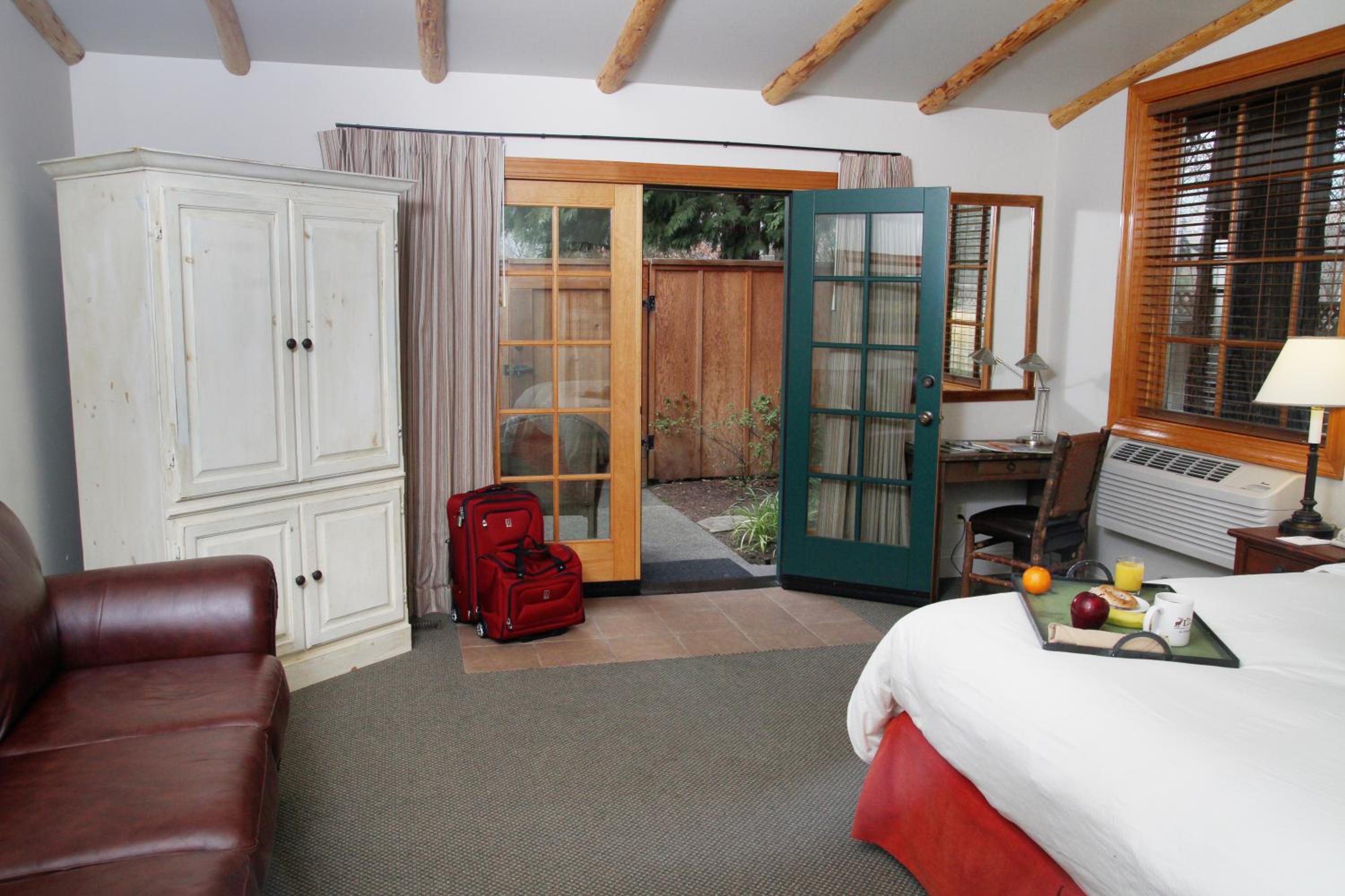 Cottage with Garden View photo 1